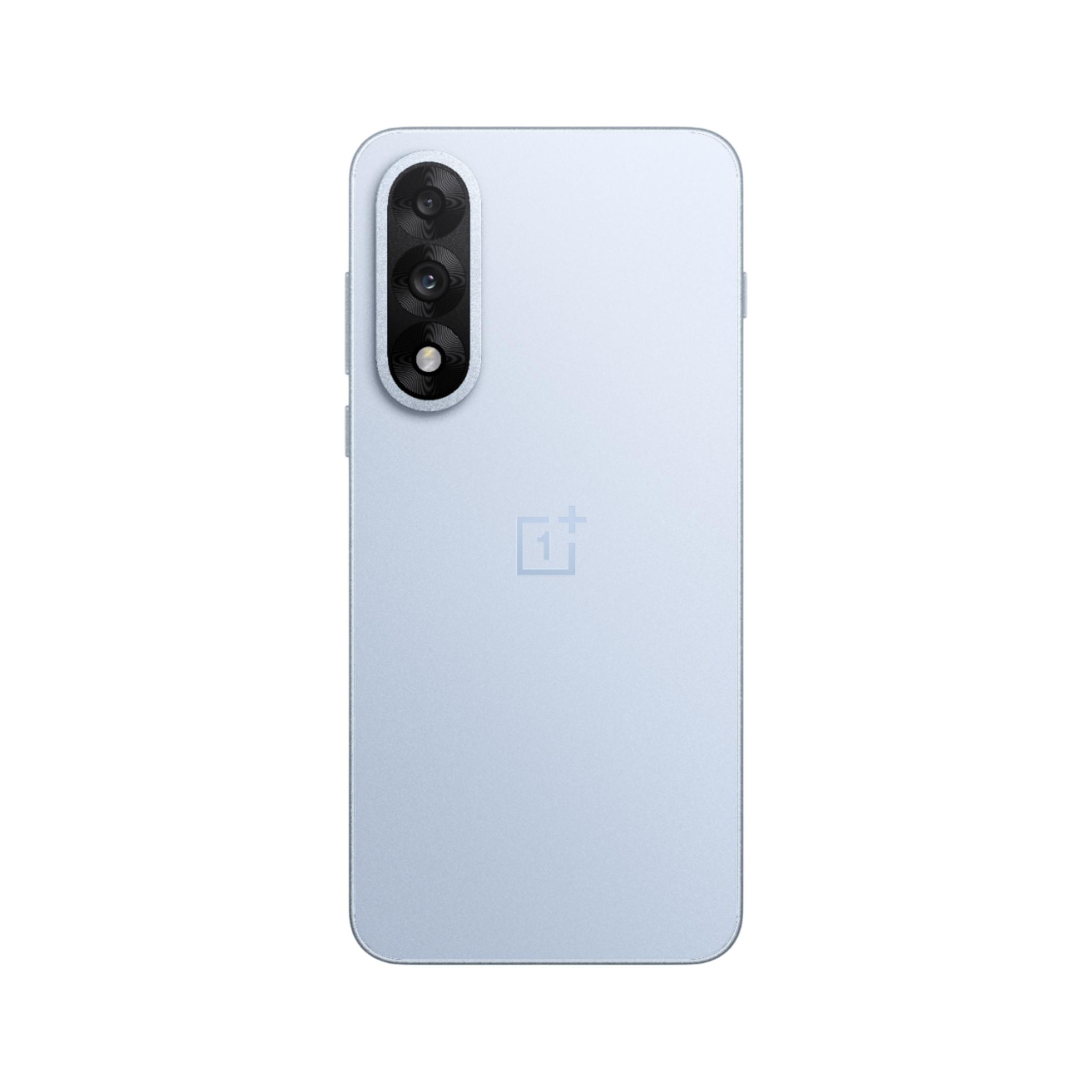 Tył jasnoniebieskiego smartfona z potrójnym aparatem i logo.