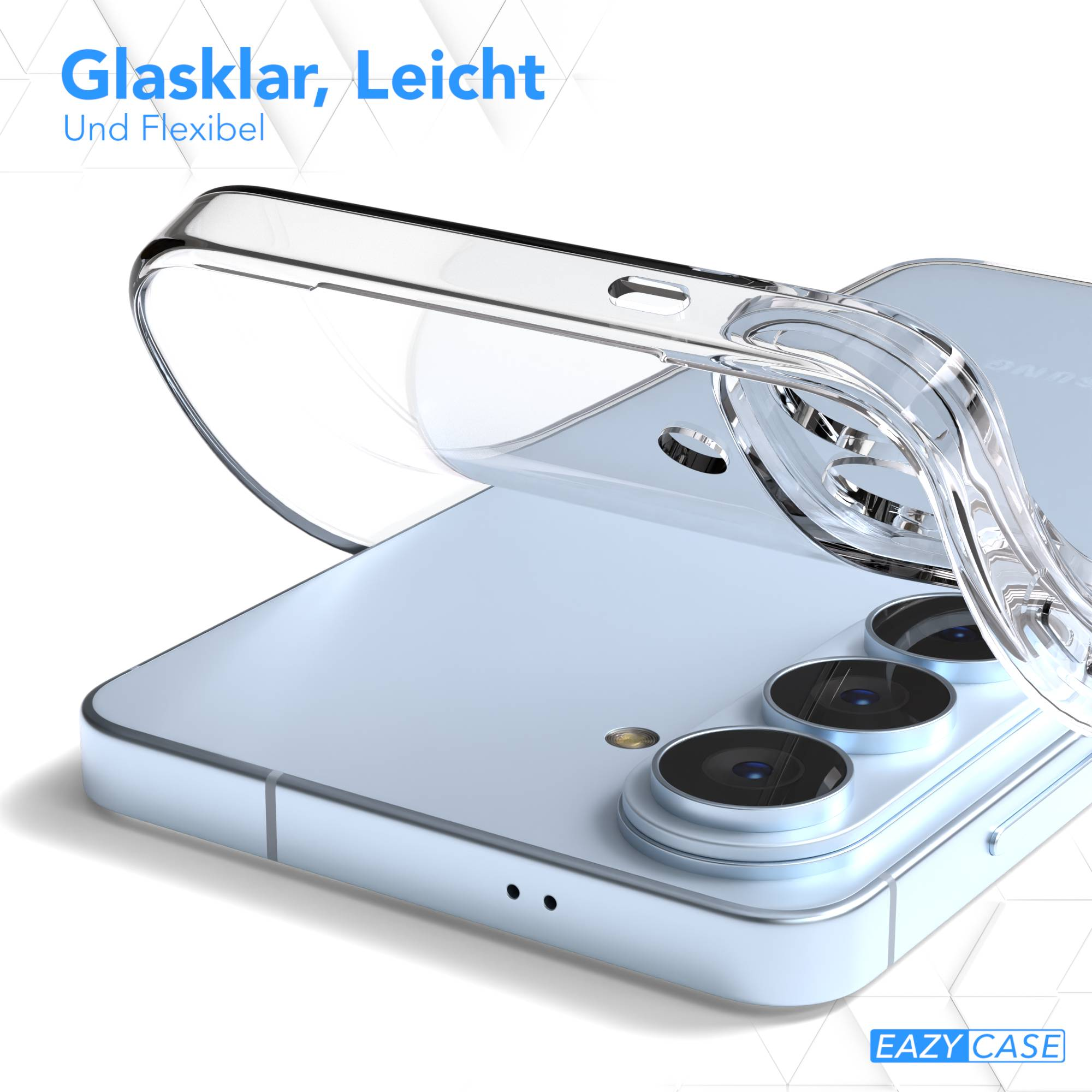 Ein transparentes Handycover liegt auf einem hellblauen Smartphone, das drei Kameras hat.