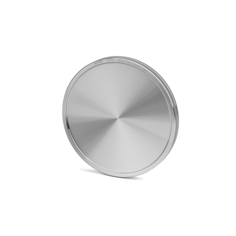 Zilveren NISI 82mm metalen filterdop met concentrische cirkels.