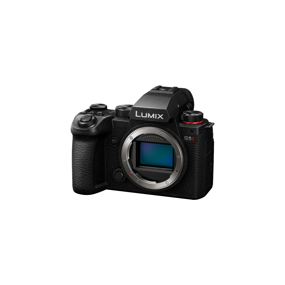 Zwarte Lumix S5II camera met open lensvatting en zilveren ring.