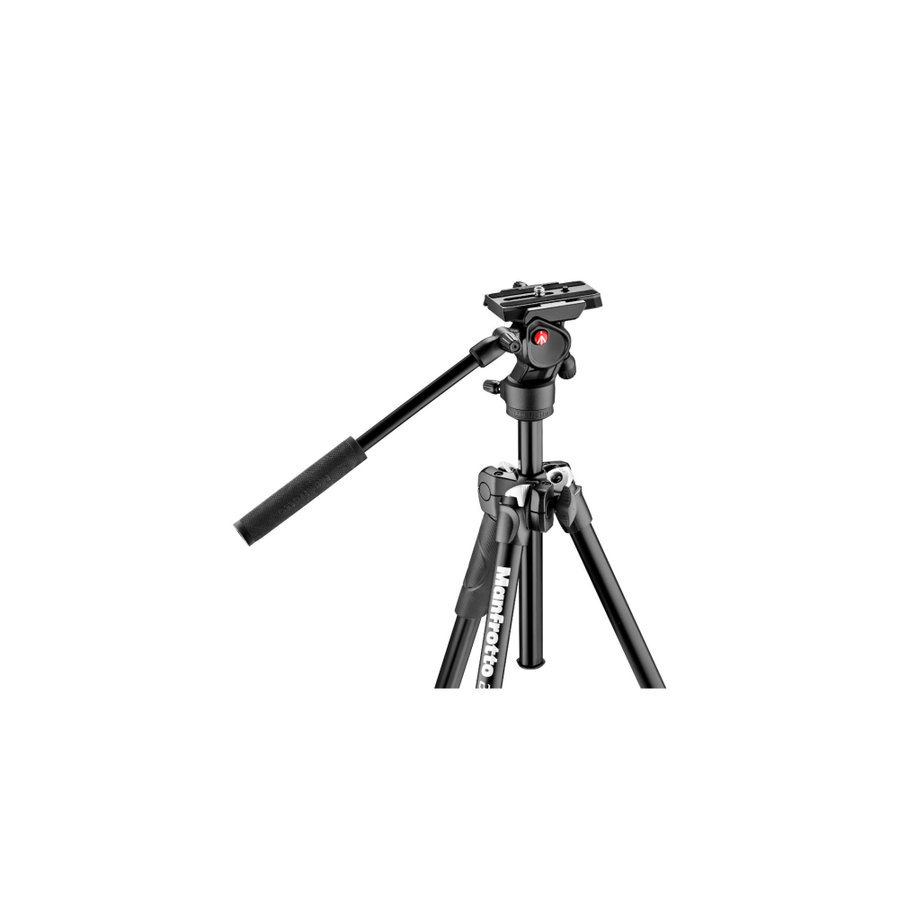 Un trípode Manfrotto negro con tres patas y un brazo de paneo.