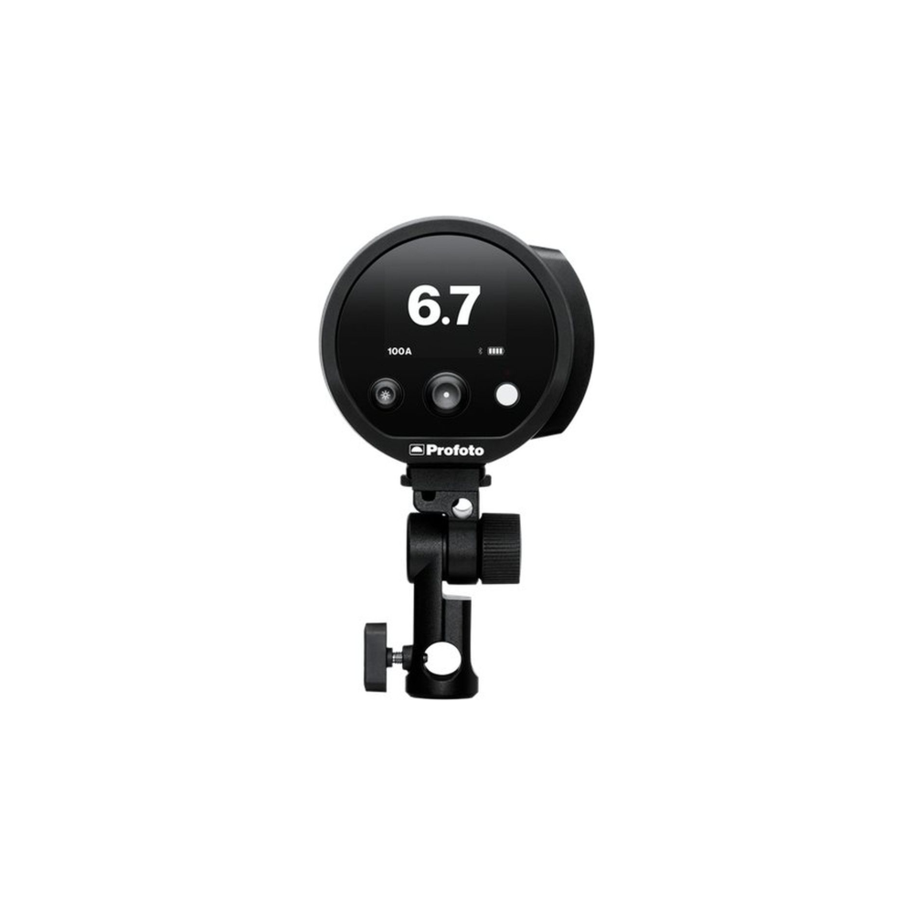 Een zwarte Profoto flitskop met digitaal display, gemonteerd op een beugel.