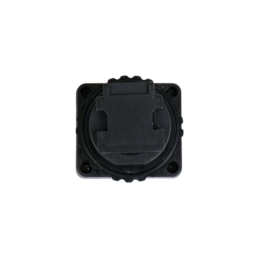 Een zwarte vierkante connector met een centrale rechthoekige uitsparing en vier schroeven.