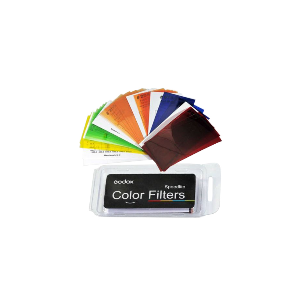 Waaiervormige opstelling van gekleurde fotografie filters in een doorzichtige Godox case.
