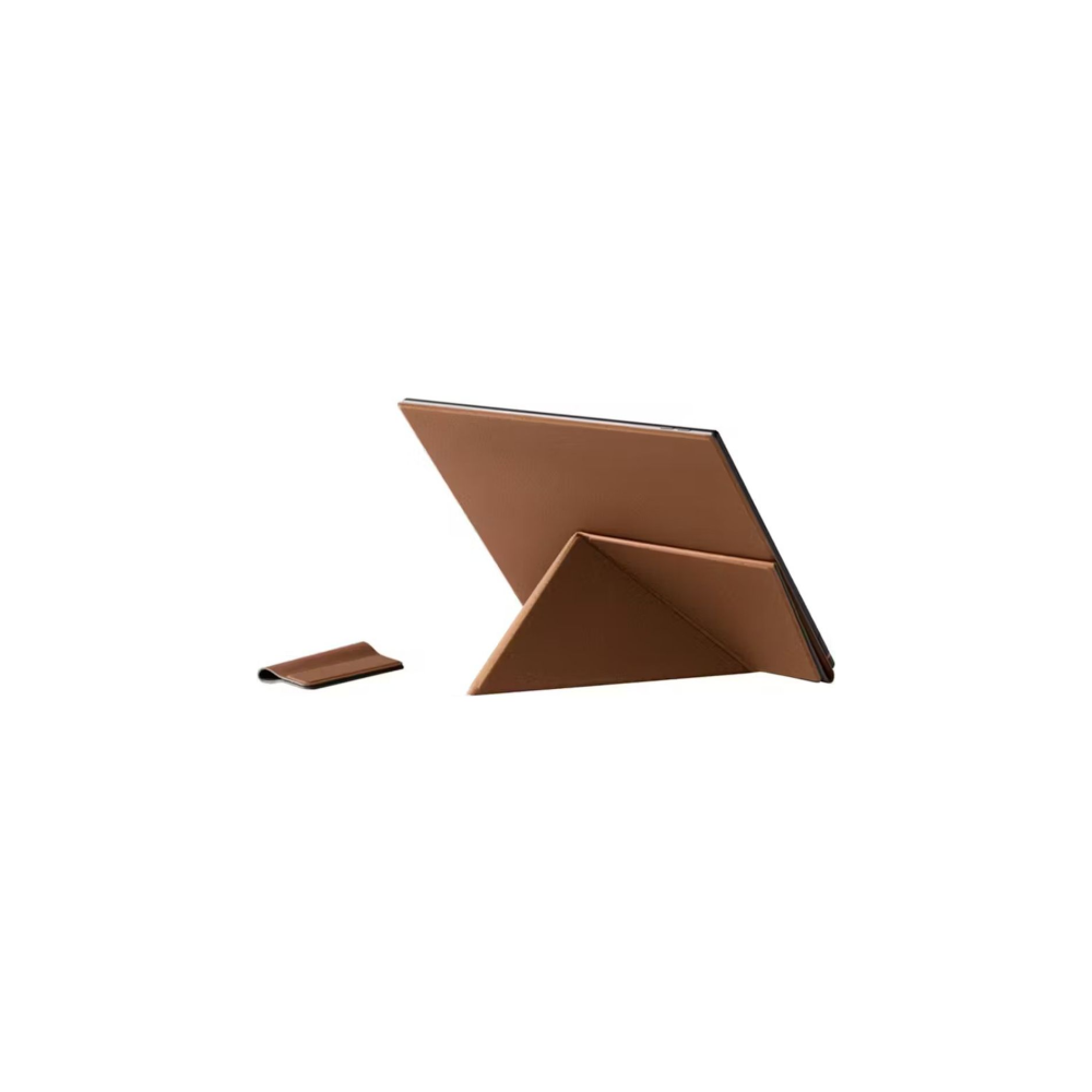 Ein brauner Tablet-Ständer in einer gefalteten Position mit einem separaten Ständer.