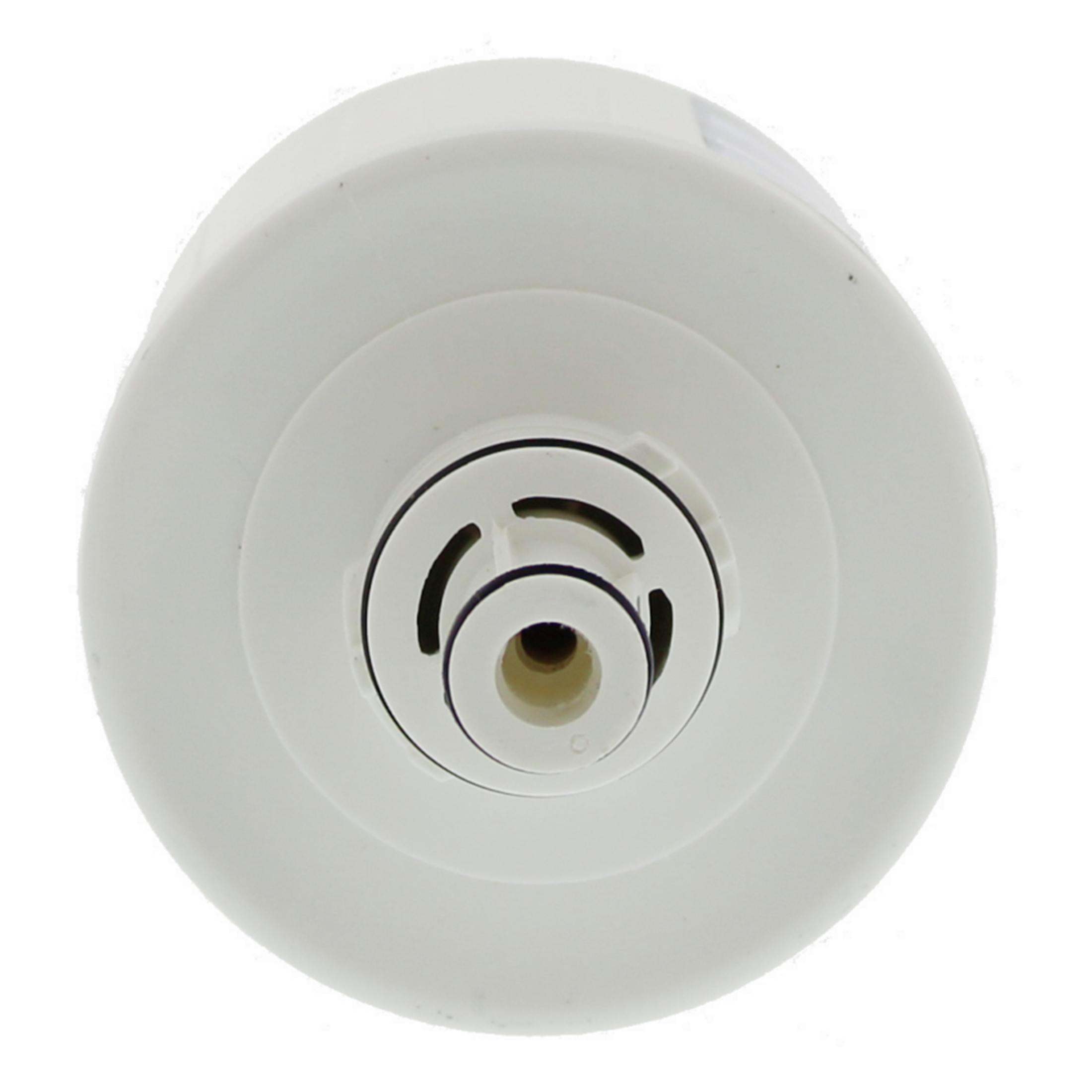 Filtro de agua blanco con anillo negro y ranuras de ventilación.