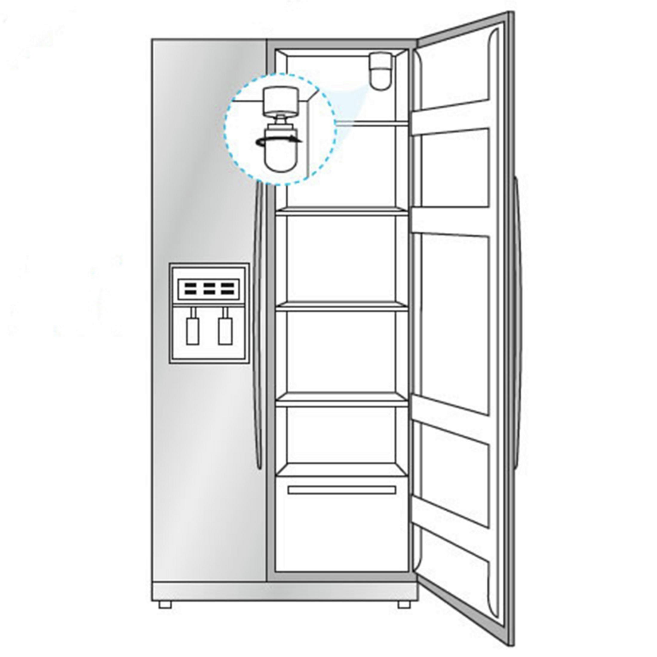 Un refrigerador con puerta abierta, mostrando un primer plano de la instalación del filtro de agua.