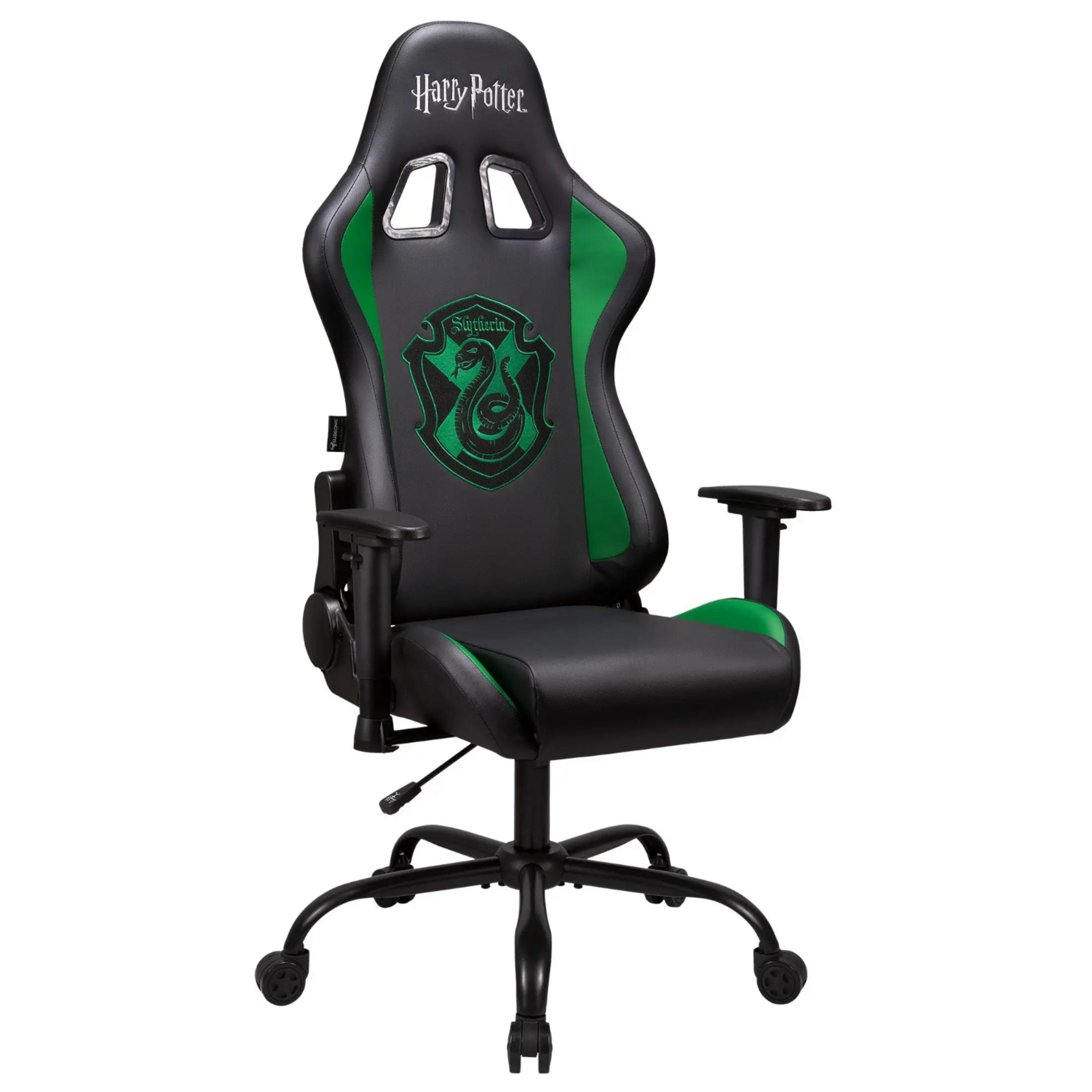 Schwarzer Gaming-Stuhl mit grünen Akzenten und Slytherin-Logo.