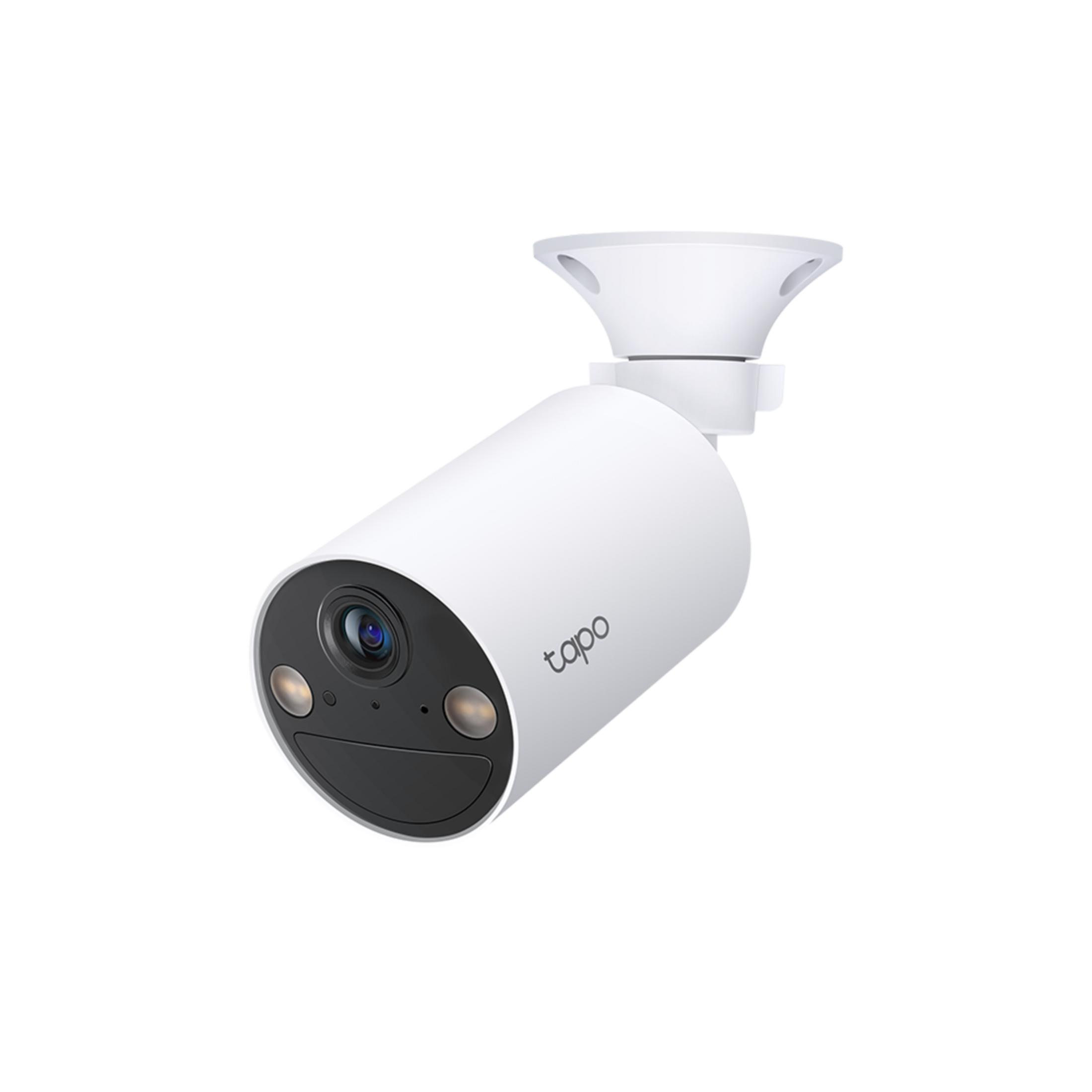 Witte Tapo beveiligingscamera met zwarte voorkant en lens.