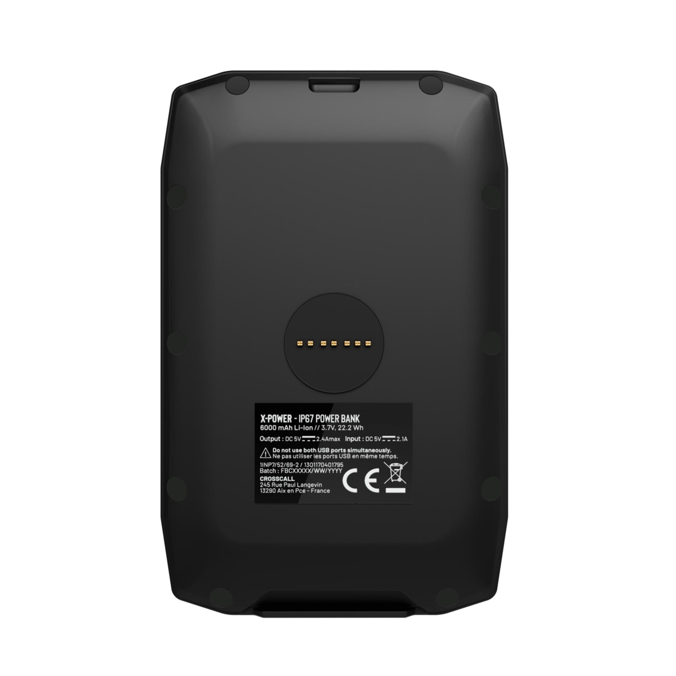 Power bank nero con specifiche tecniche e marchio CE.