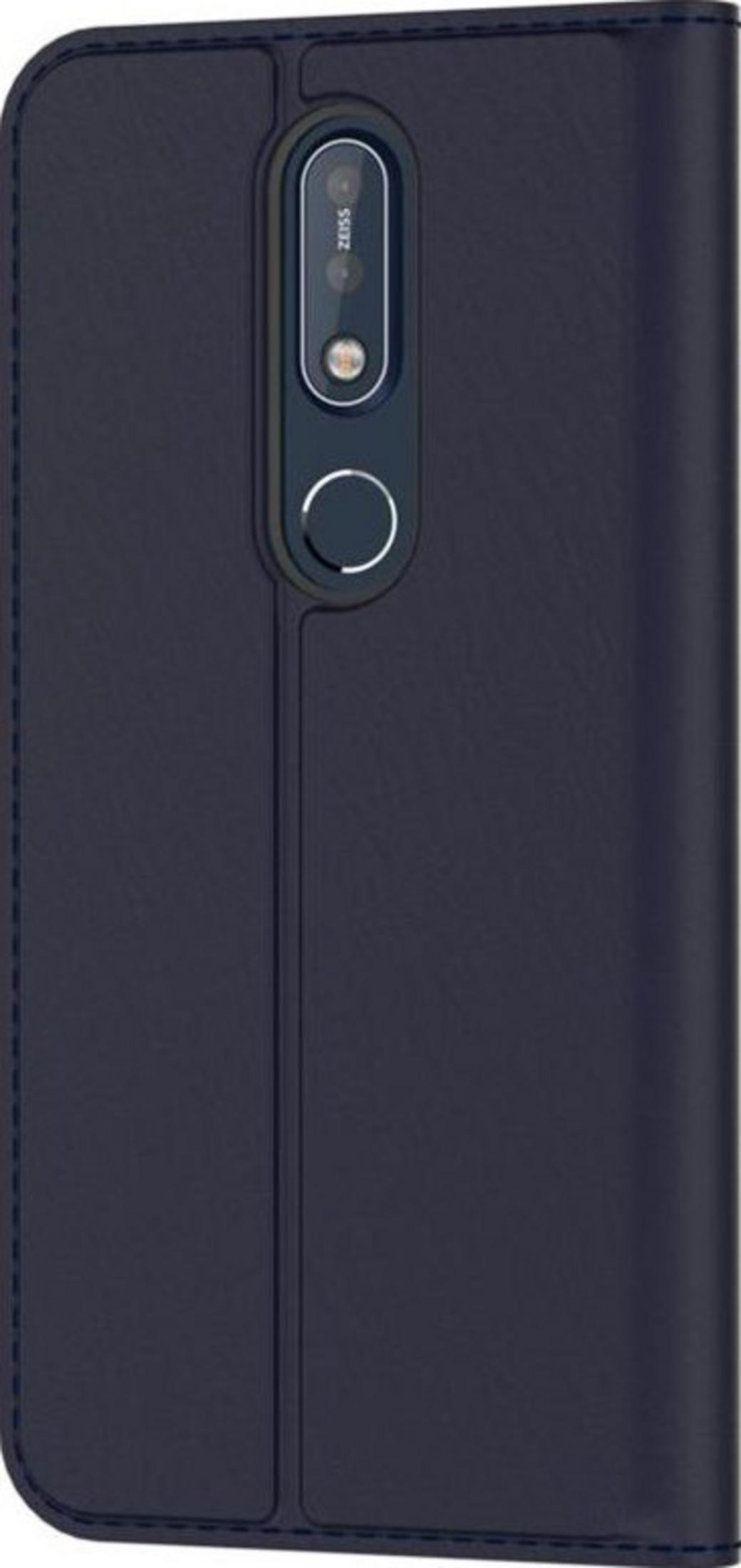 Dunkelblaues Handycover mit Zeiß-Kameraobjektiv.