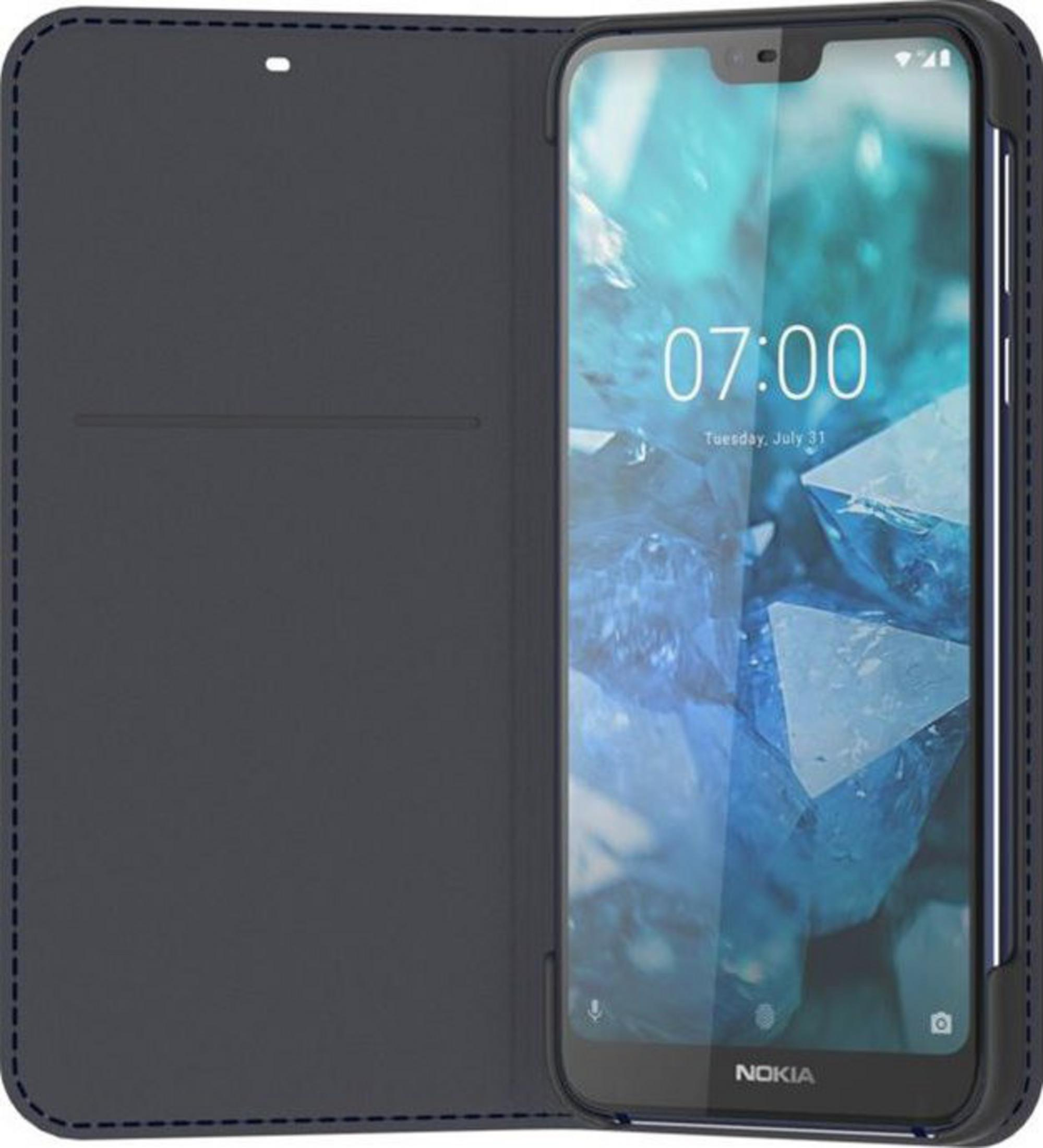 Ein dunkles Etui öffnet sich und gibt ein Smartphone mit blauem Hintergrund frei.