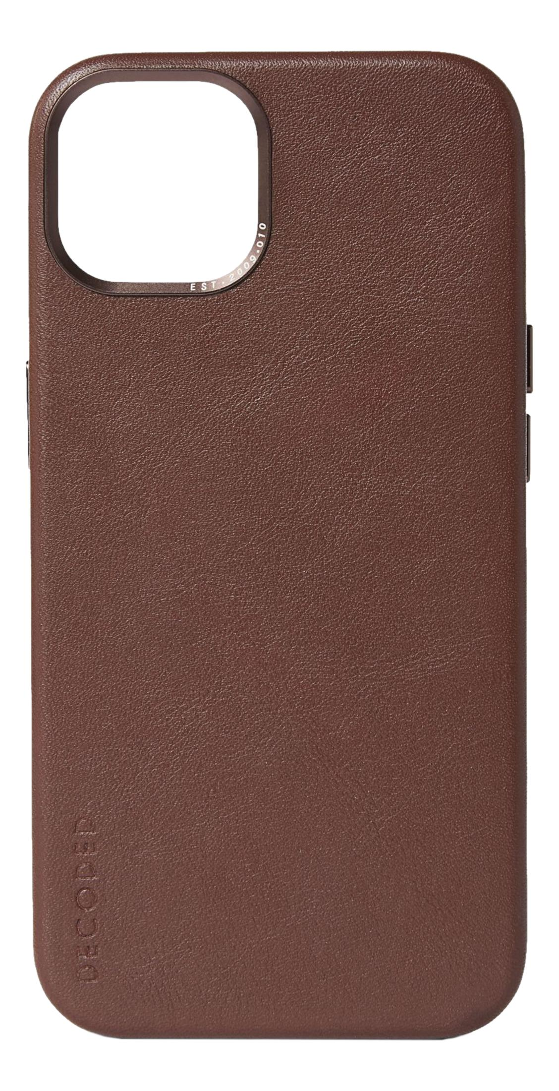 Braune Lederhülle für ein Smartphone, Rückseite mit Logo.