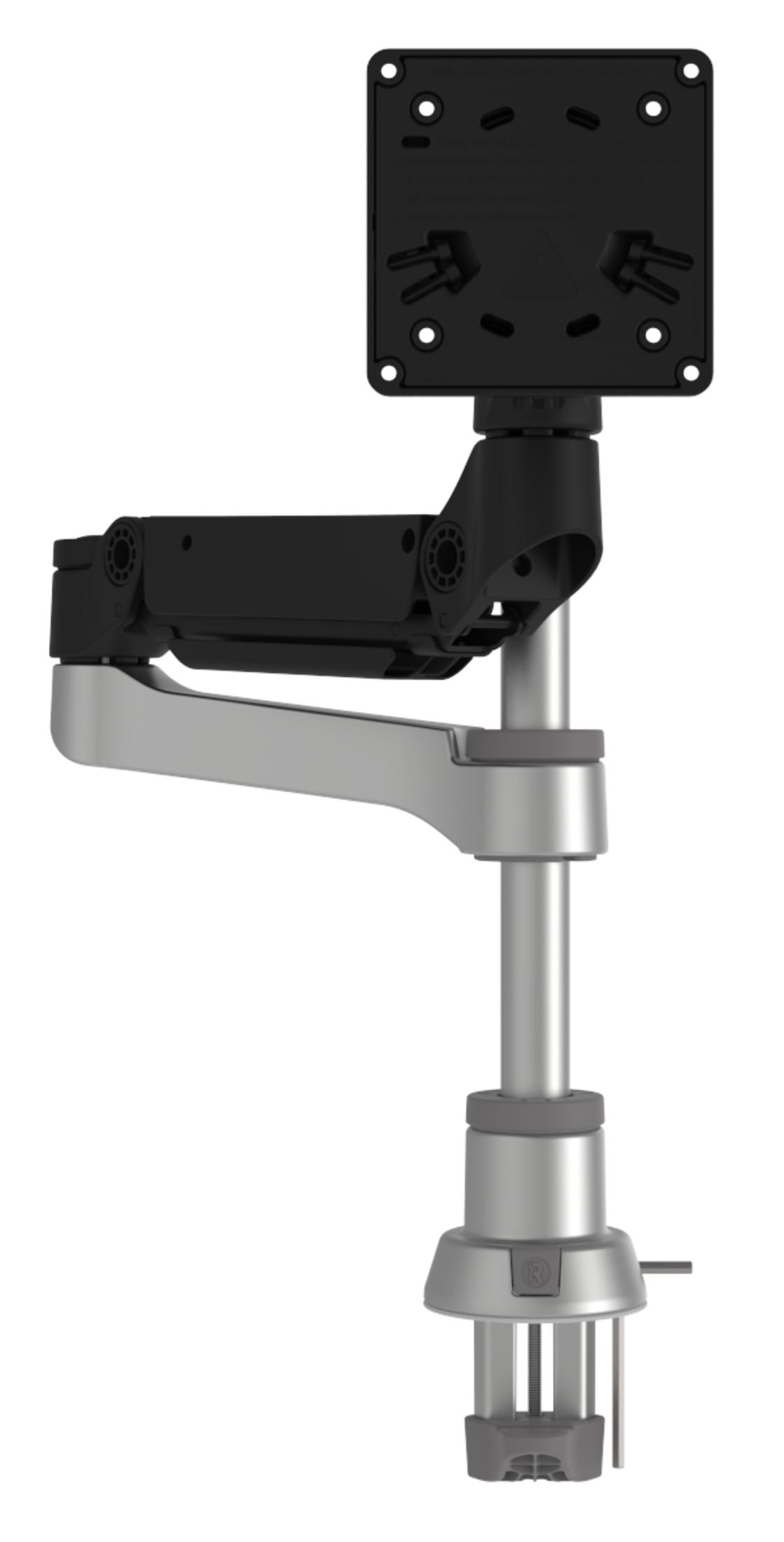 Een zilveren monitorarm met zwarte houder en klemvoet.
