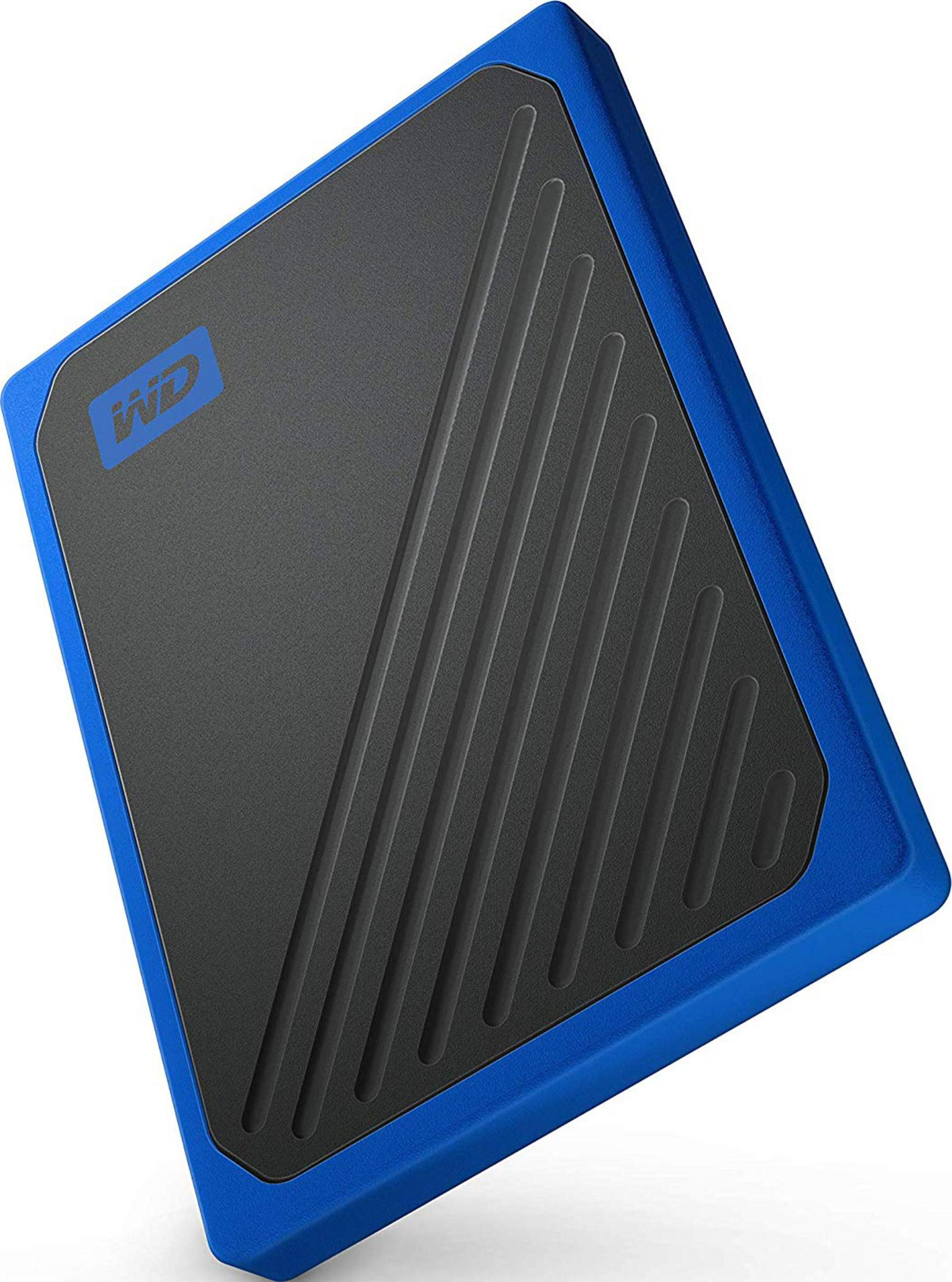 Ein blauer und schwarzer externer WD-Festplattenspeicher mit Rillen.