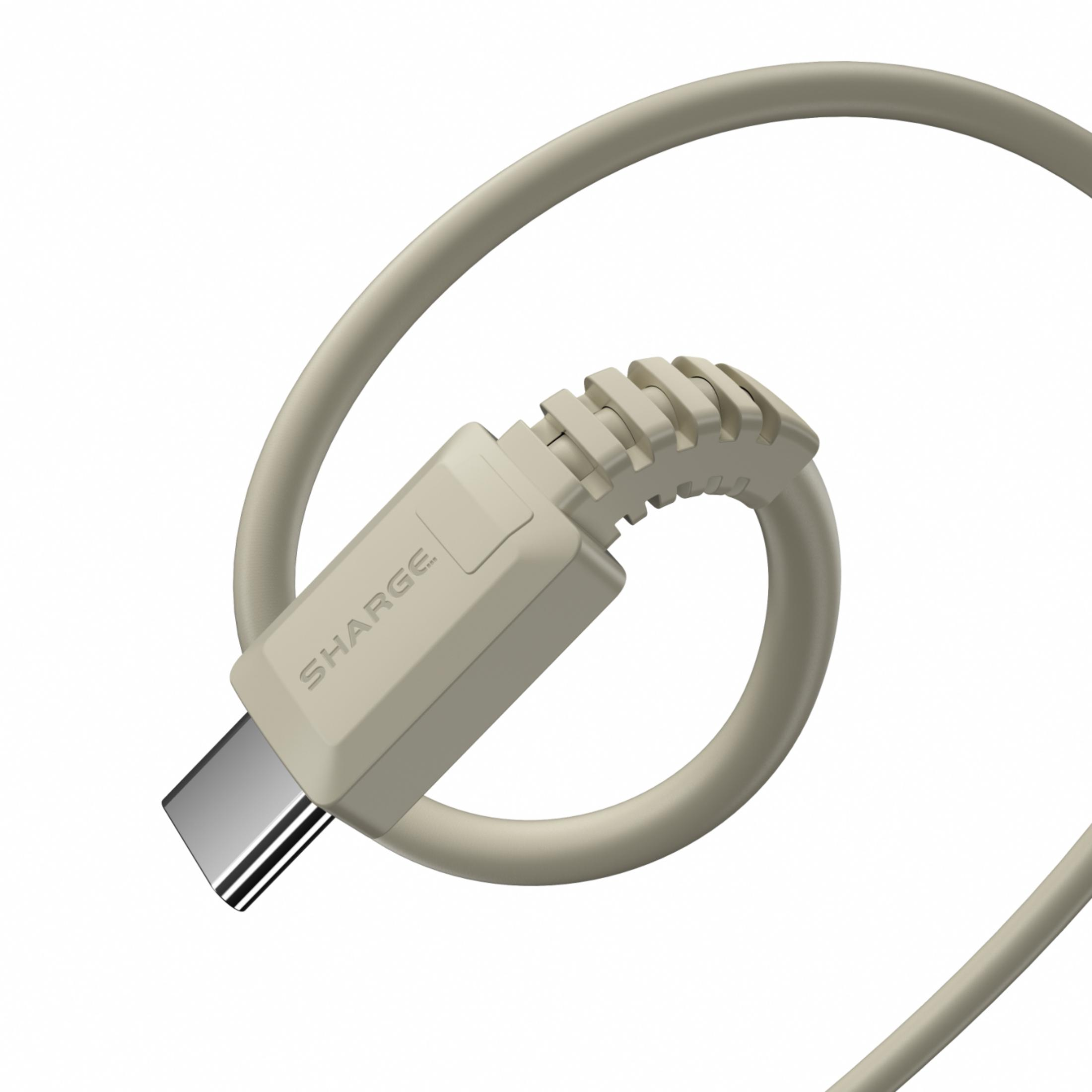 Beige USB-C kabel met zilveren connector, op witte achtergrond.