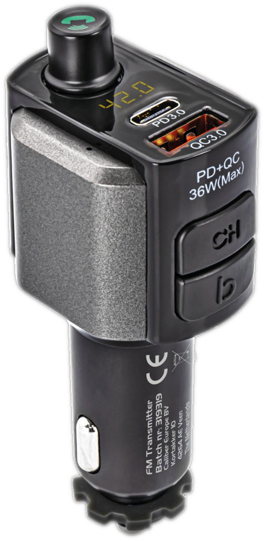 Ein schwarzer FM-Sender mit USB-C- und QC3.0-Anschlüssen und einem Drehregler.