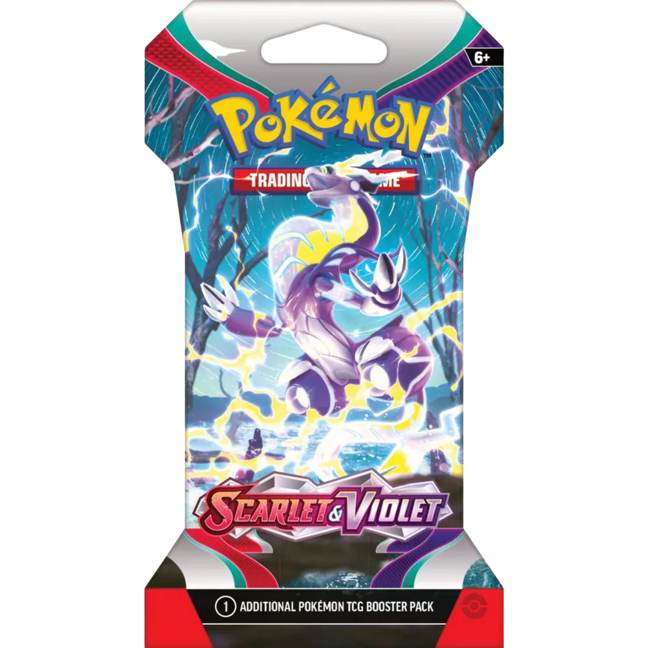 Pokemon Sammelkartenspiel Booster Pack mit lila Drachen-Pokémon, Blitzen und Bäumen.