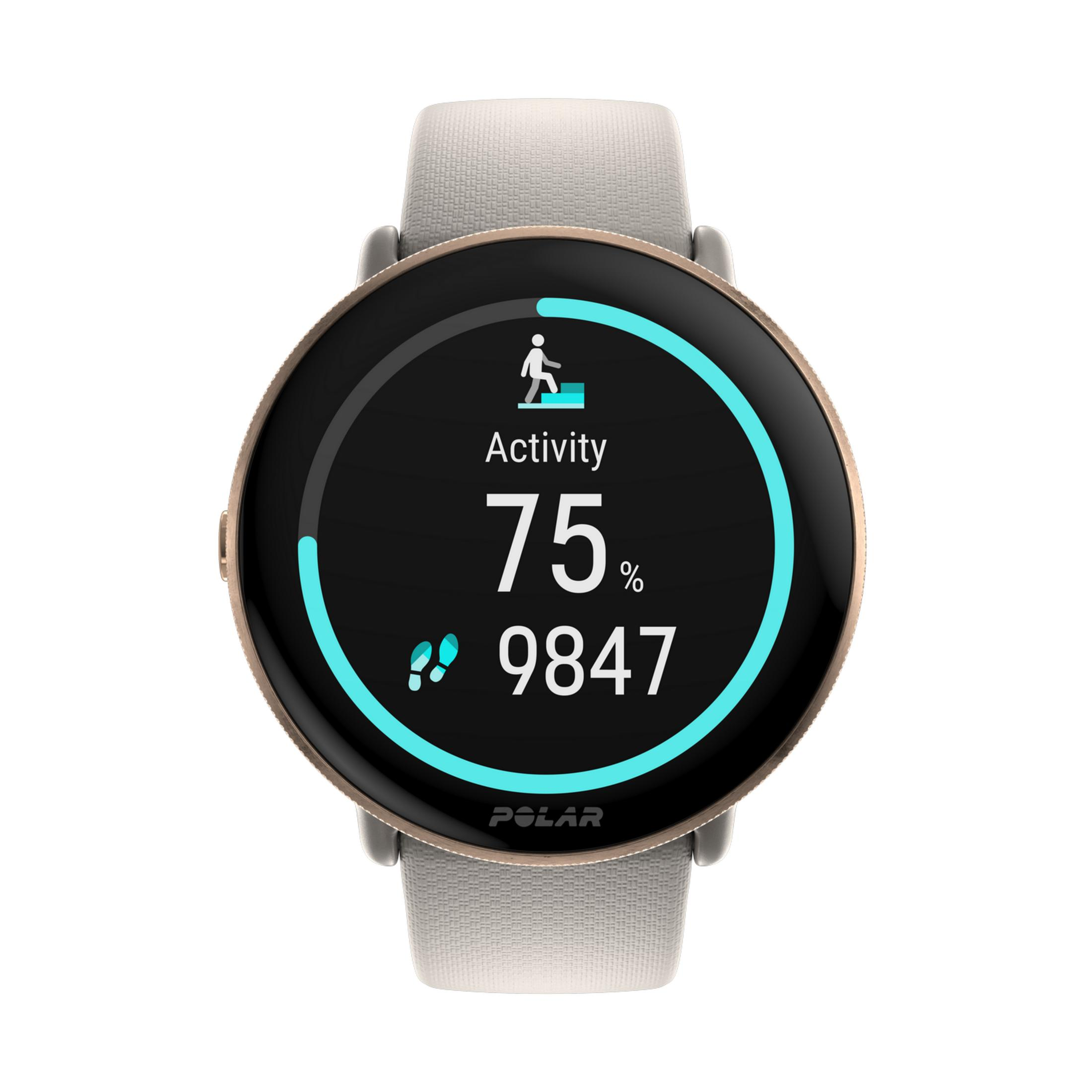 Zegarek Polar z jasną bransoletą pokazuje 75% aktywności i 9847 kroków.