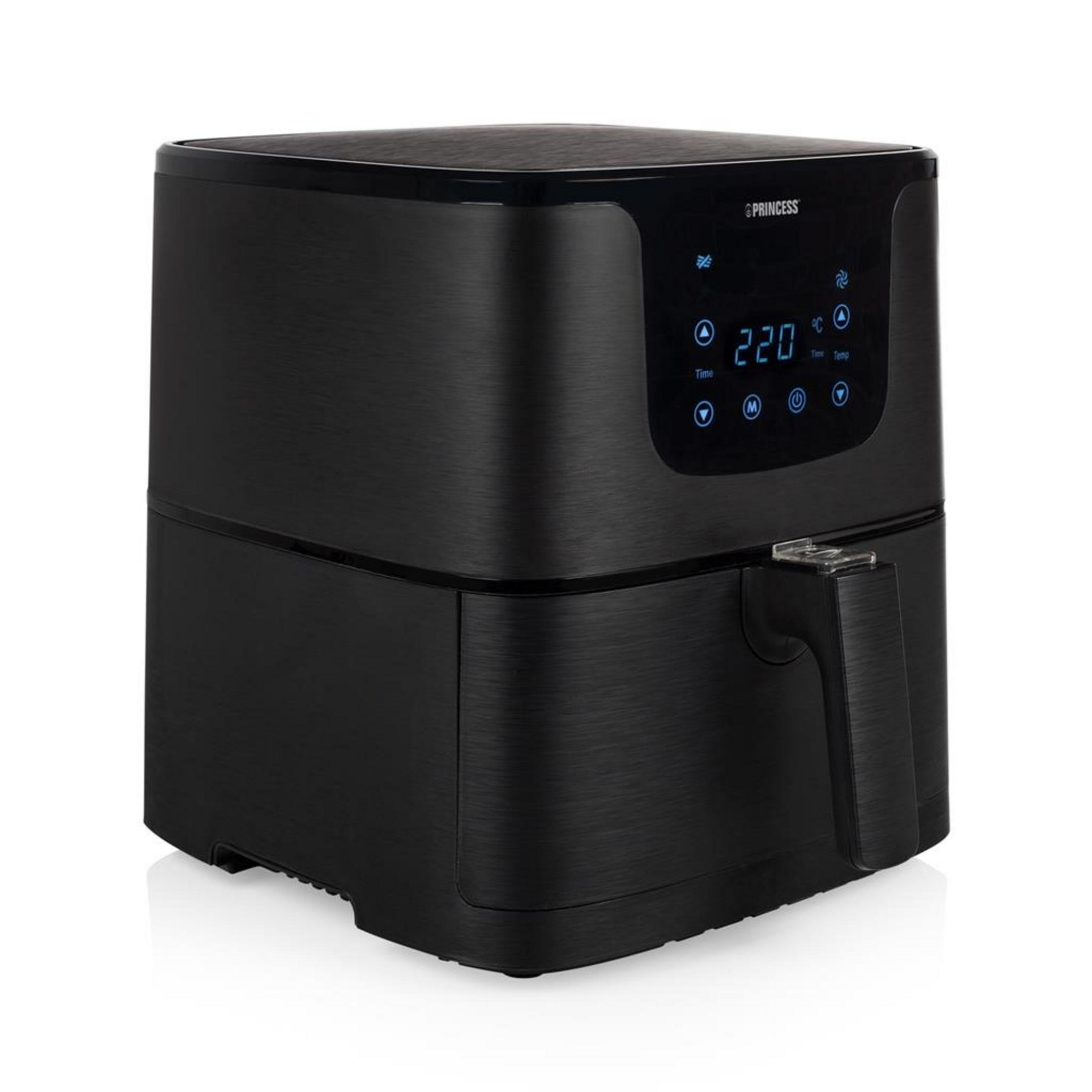Friggitrice ad aria nera con display digitale che mostra 220 gradi Celsius.