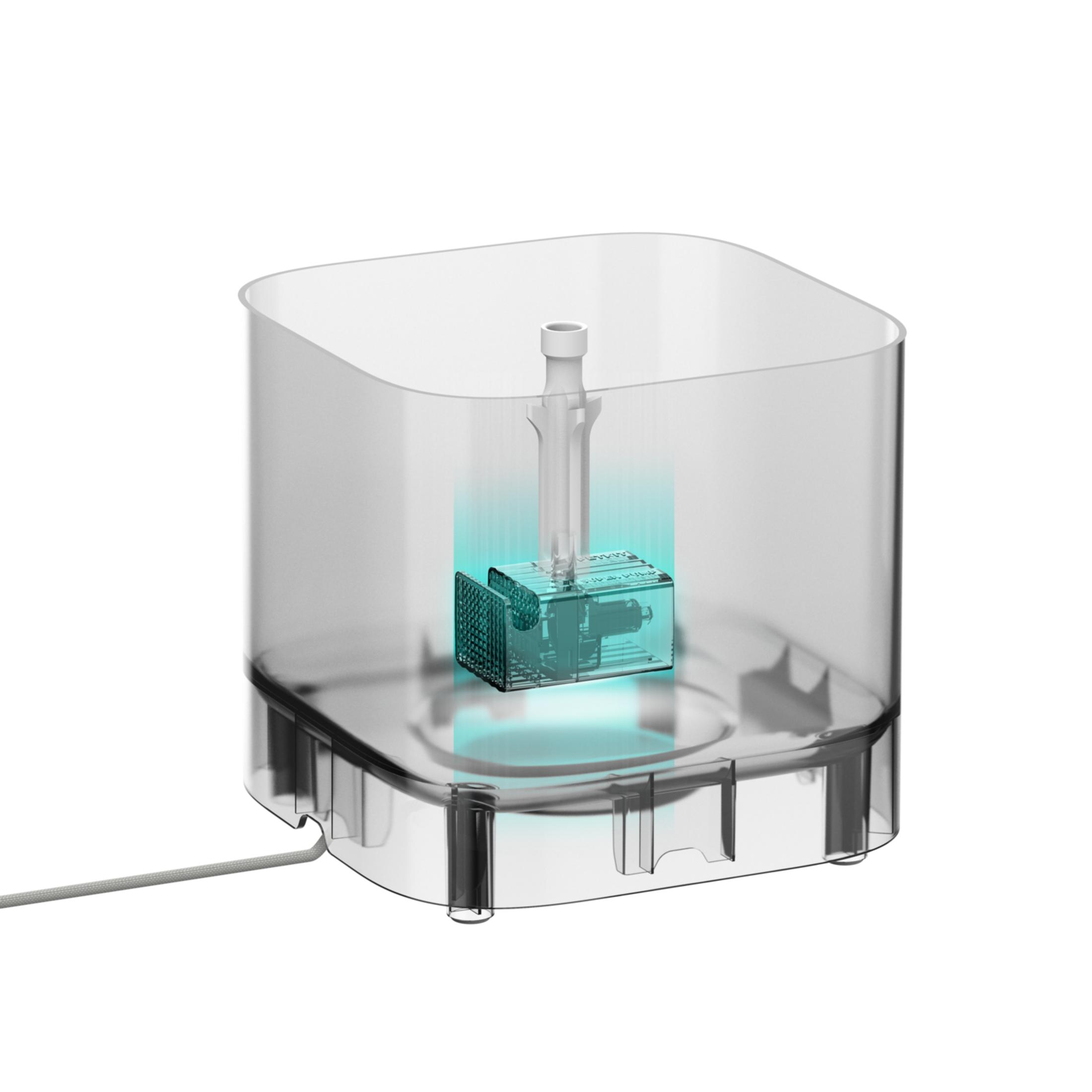 Transparenter Behälter mit einer blauen Pumpe und einem weißen Auslass.