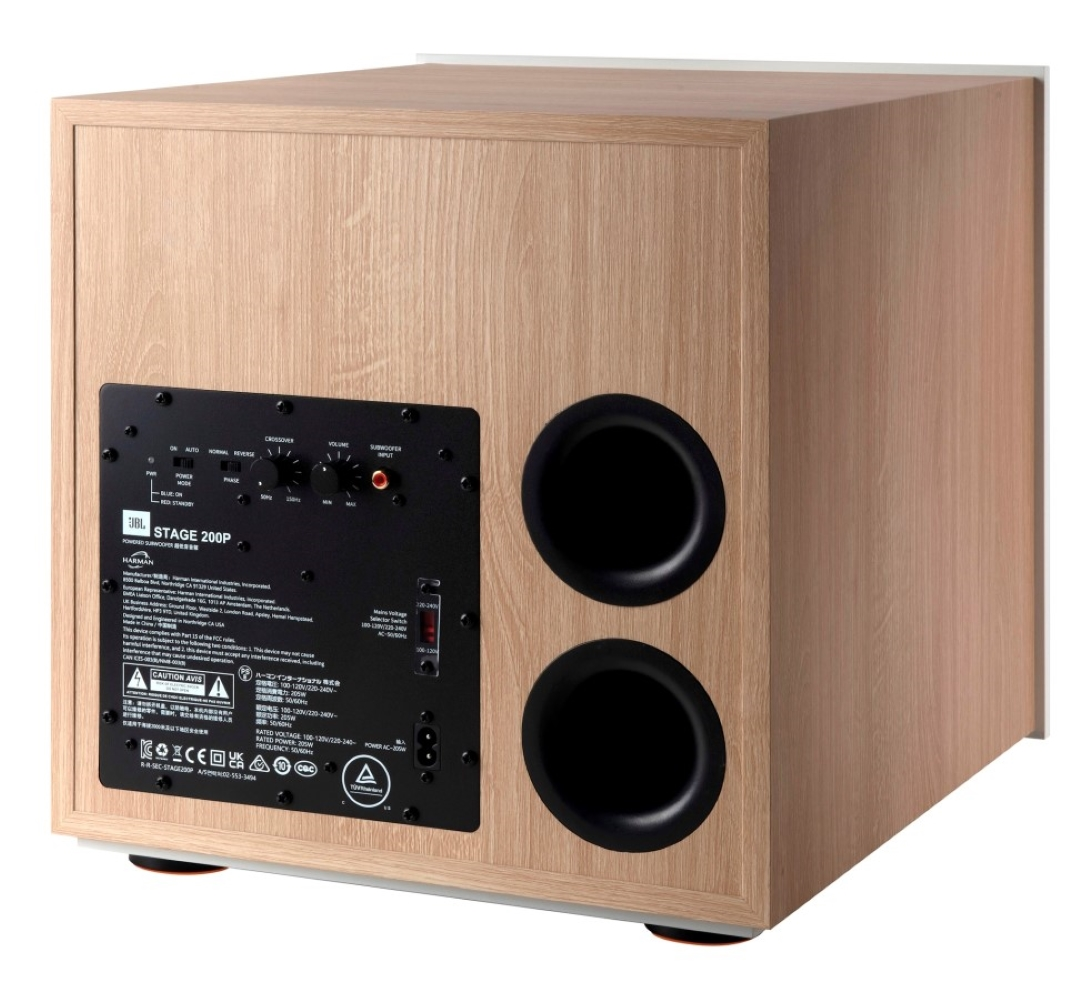Jasny drewniany subwoofer z czarnym panelem sterowania i dwoma okrągłymi portami bass reflex.