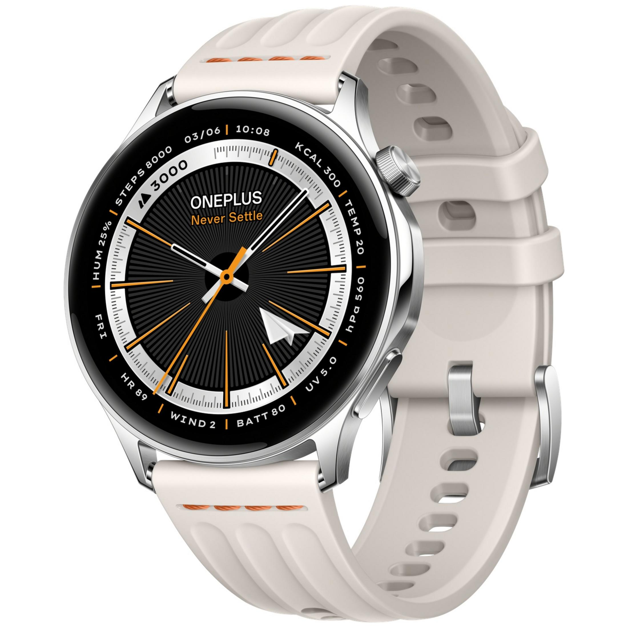 Een witte smartwatch met zilveren kast en een zwart wijzerplaat met oranje accenten.