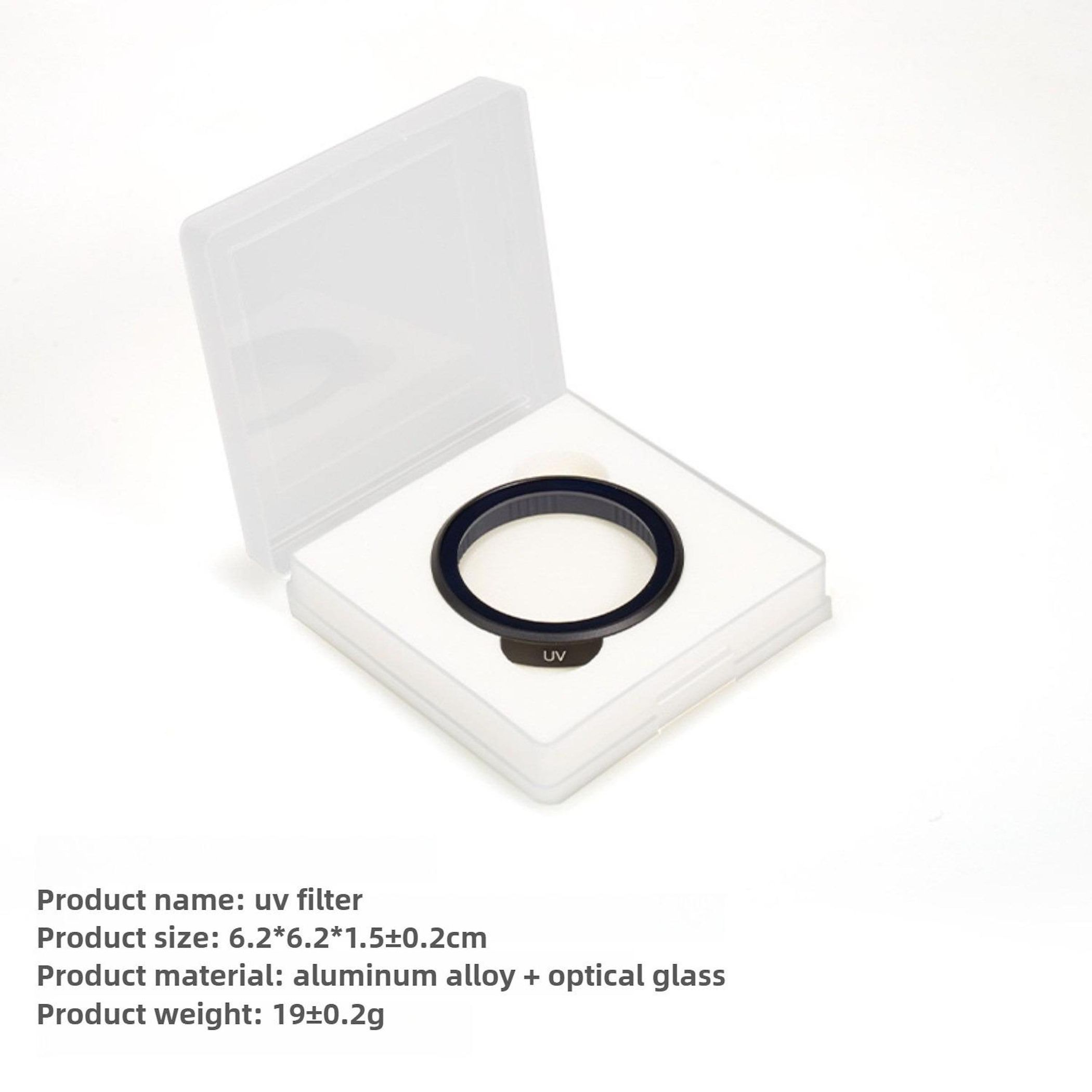 Ein UV-Filter aus Aluminium und Glas in einer weißen Box.