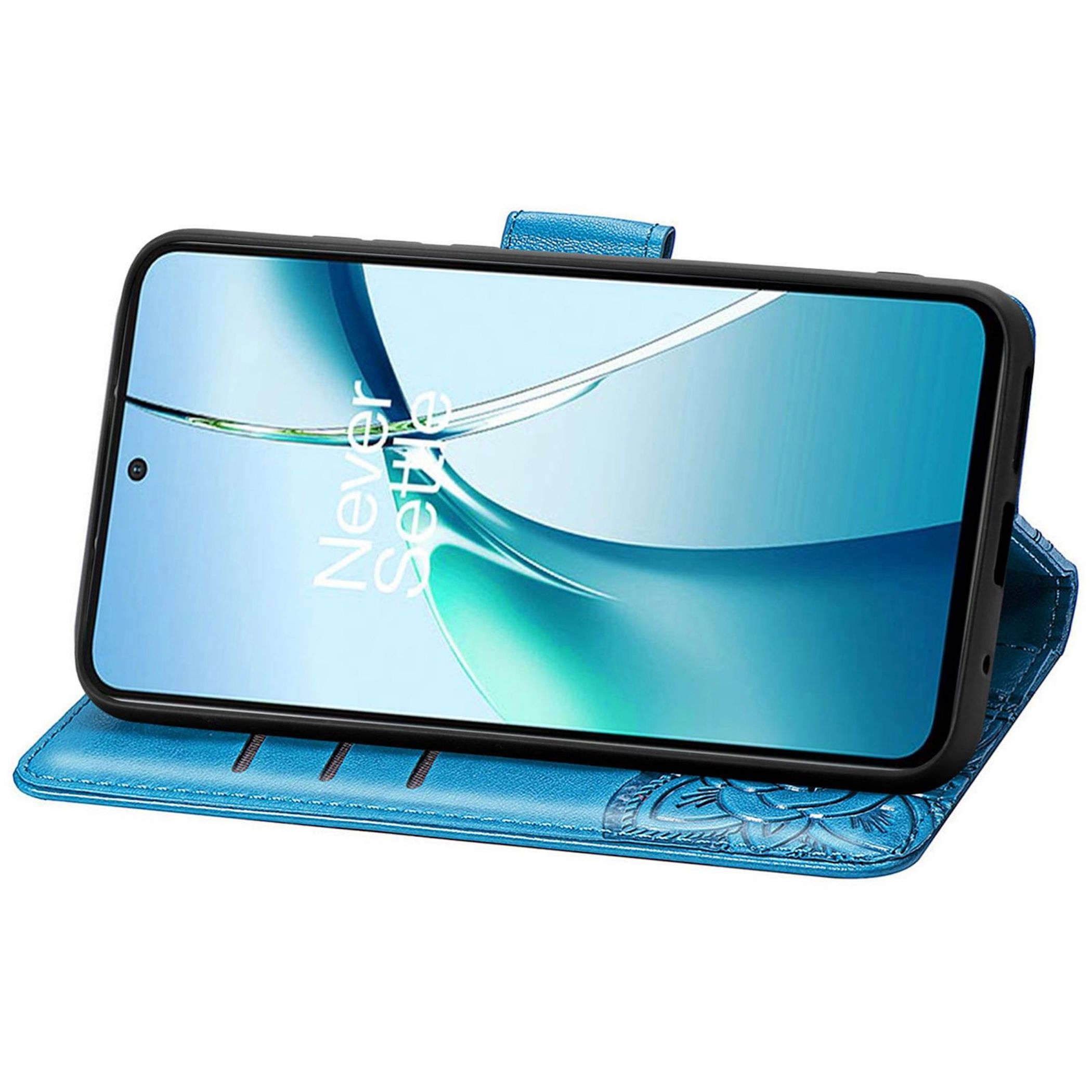 Ein blaues Handy in einer Klapphülle mit geprägtem Muster.