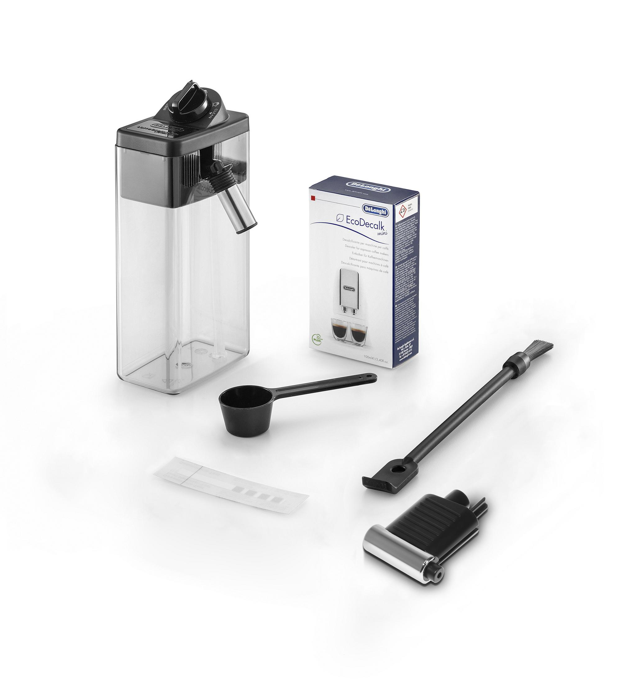 Un réservoir d'eau, une boîte DeLonghi EcoDecalk Mini et des accessoires sur fond blanc.