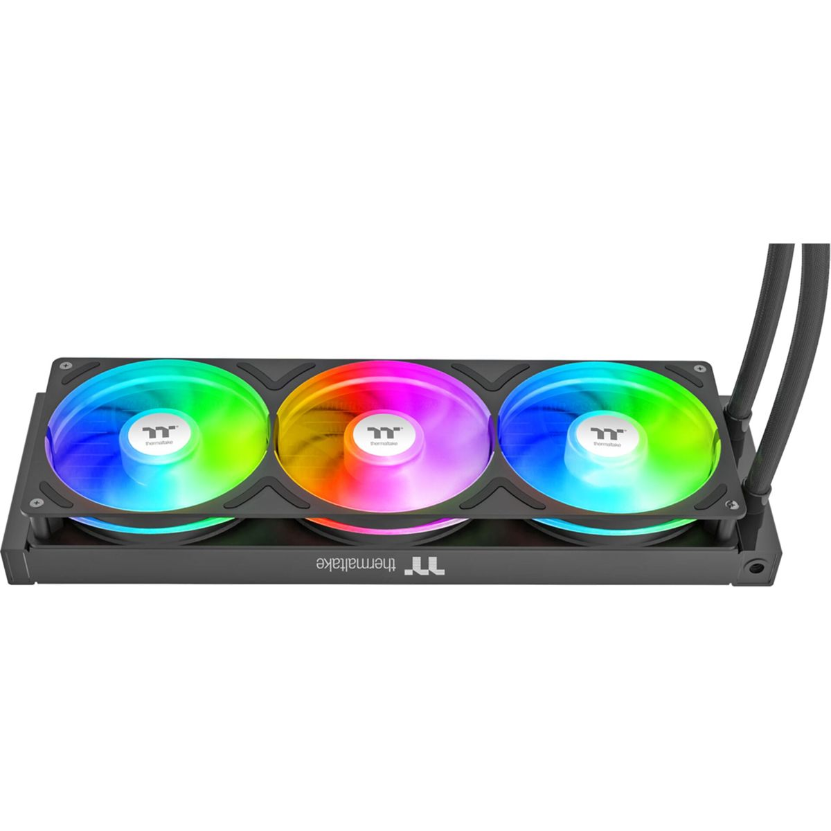 Drie RGB computerfans op zwart frame met Thermaltake logo. Coole verlichting.