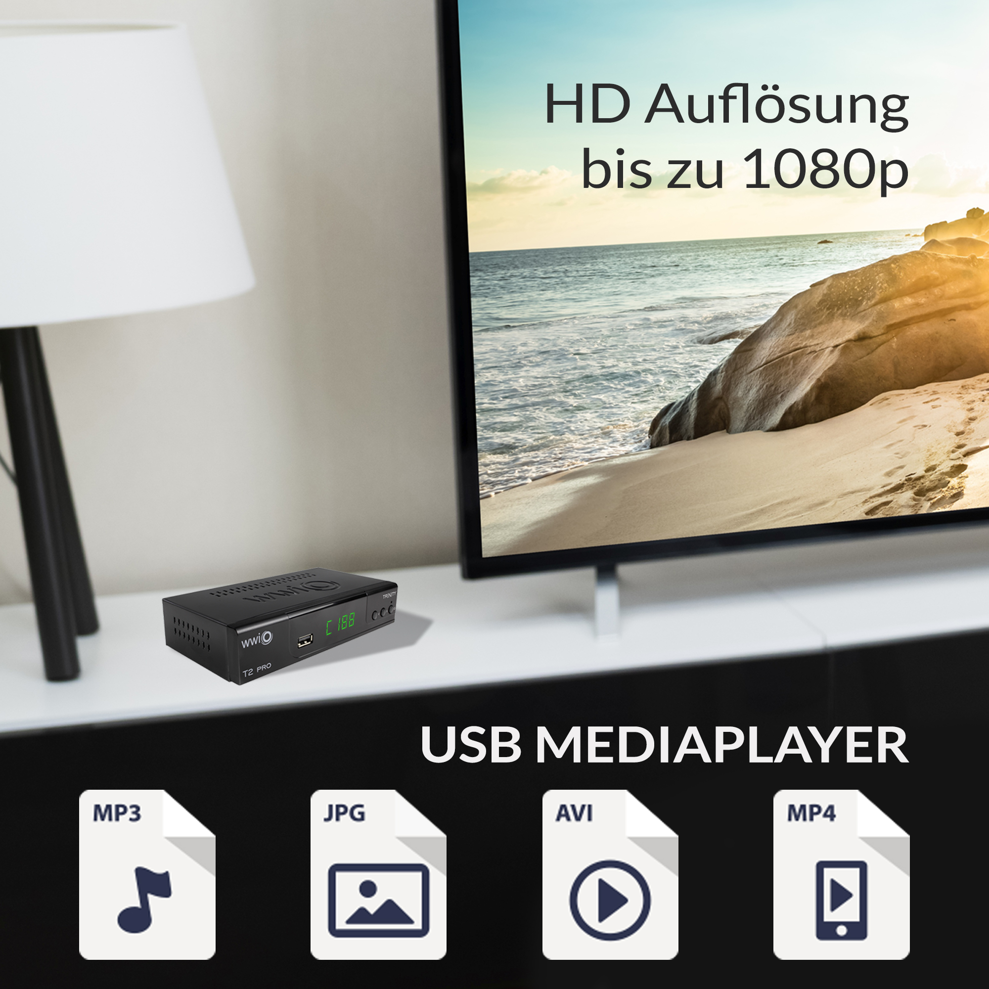 Ein schwarzer Mediaplayer steht neben einem Fernseher, der eine Strandlandschaft zeigt.