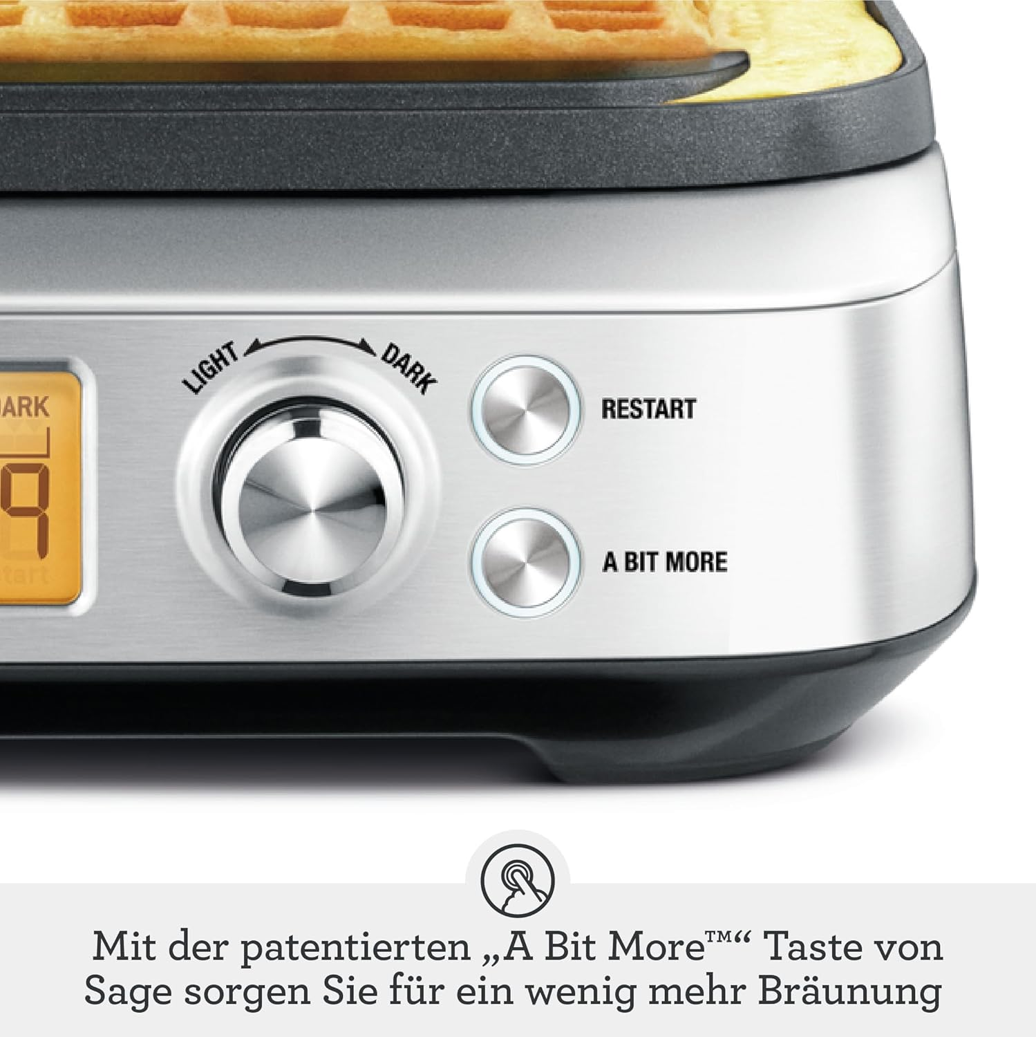 Naheinstellung eines Waffeleisens mit Bedienfeld und Bräunungseinstellung.
