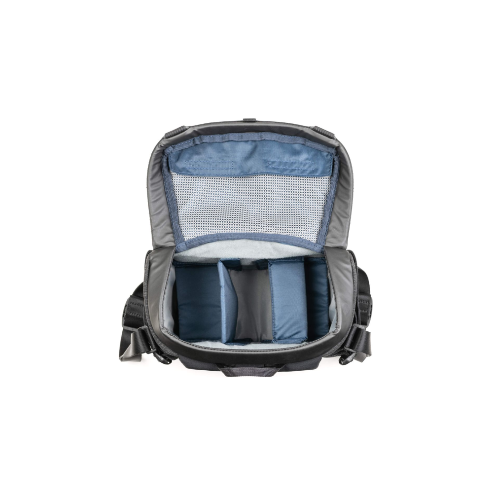 Grijze cameratason met open vak en blauwe verdelers.