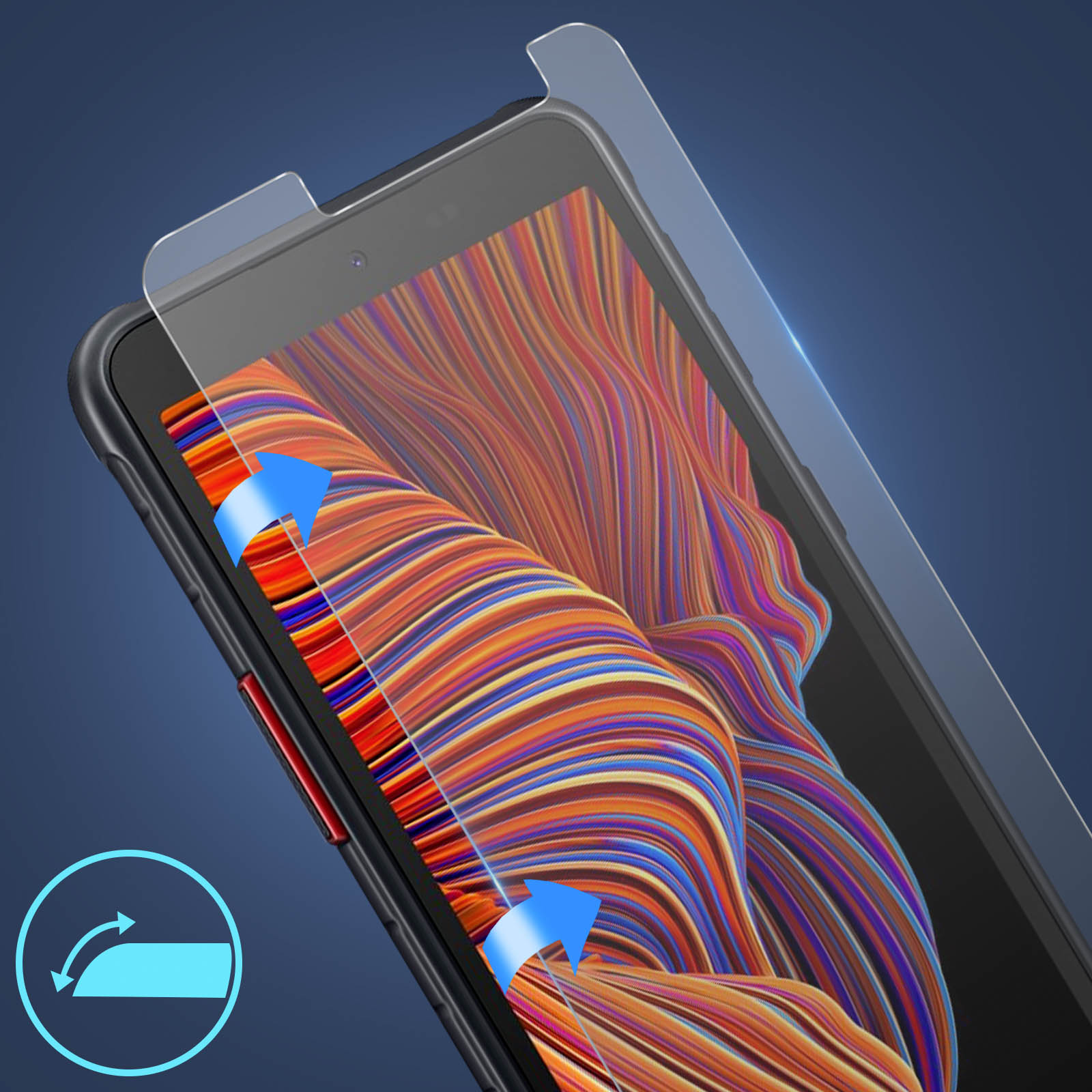 Una protezione per lo schermo viene applicata a uno smartphone con sfondo colorato.