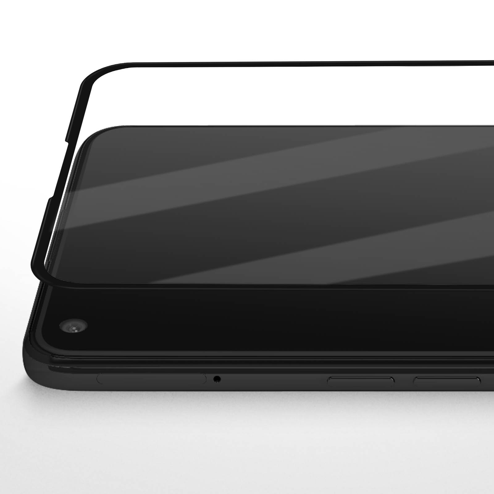 Smartphone nero con pellicola protettiva leggermente sollevata.