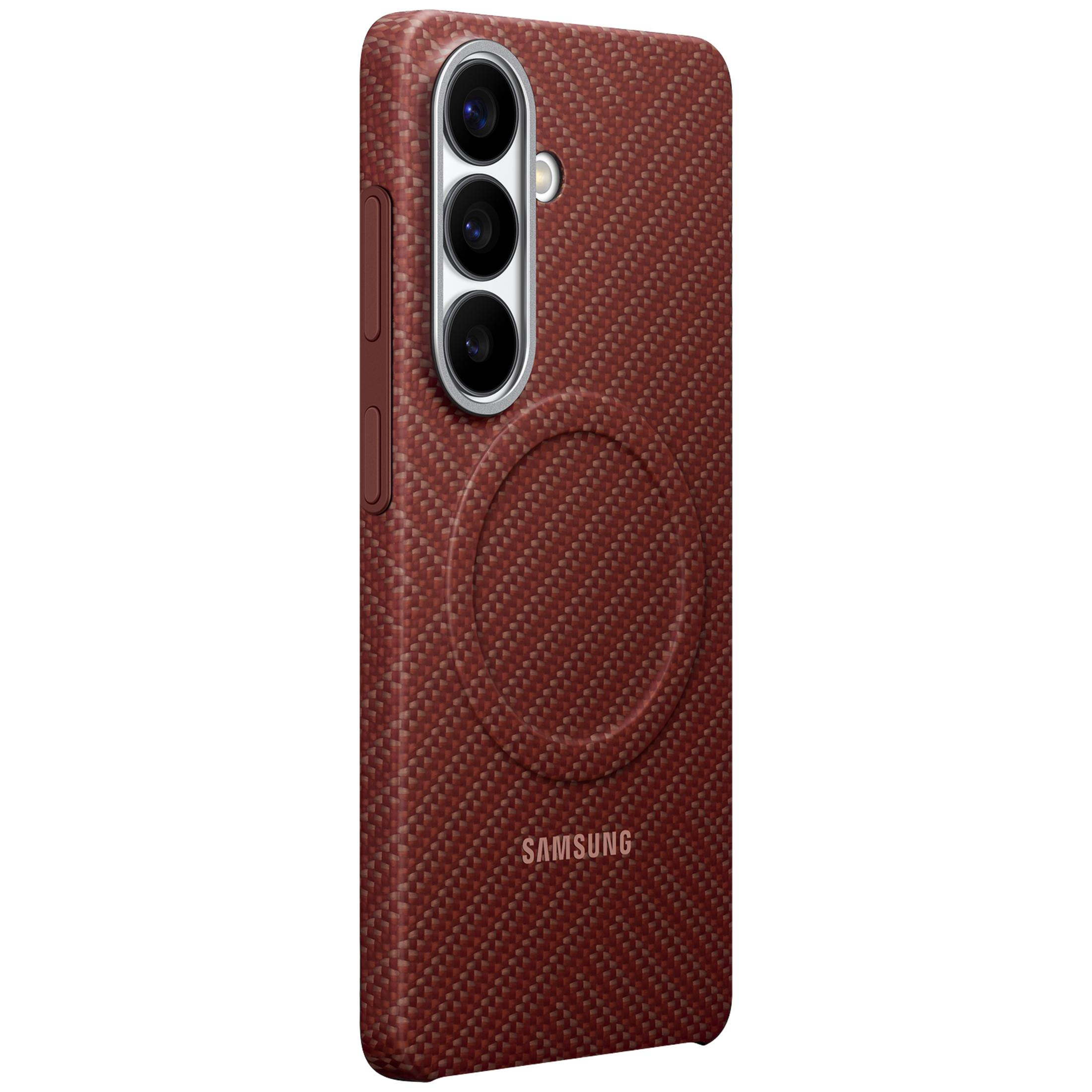 Rote Handyhülle mit Carbon-Muster, drei Kameras und Samsung-Logo.