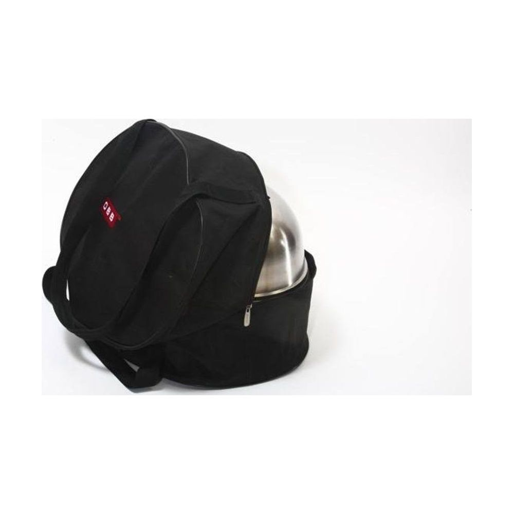 Una griglia argentata dentro una borsa nera aperta.