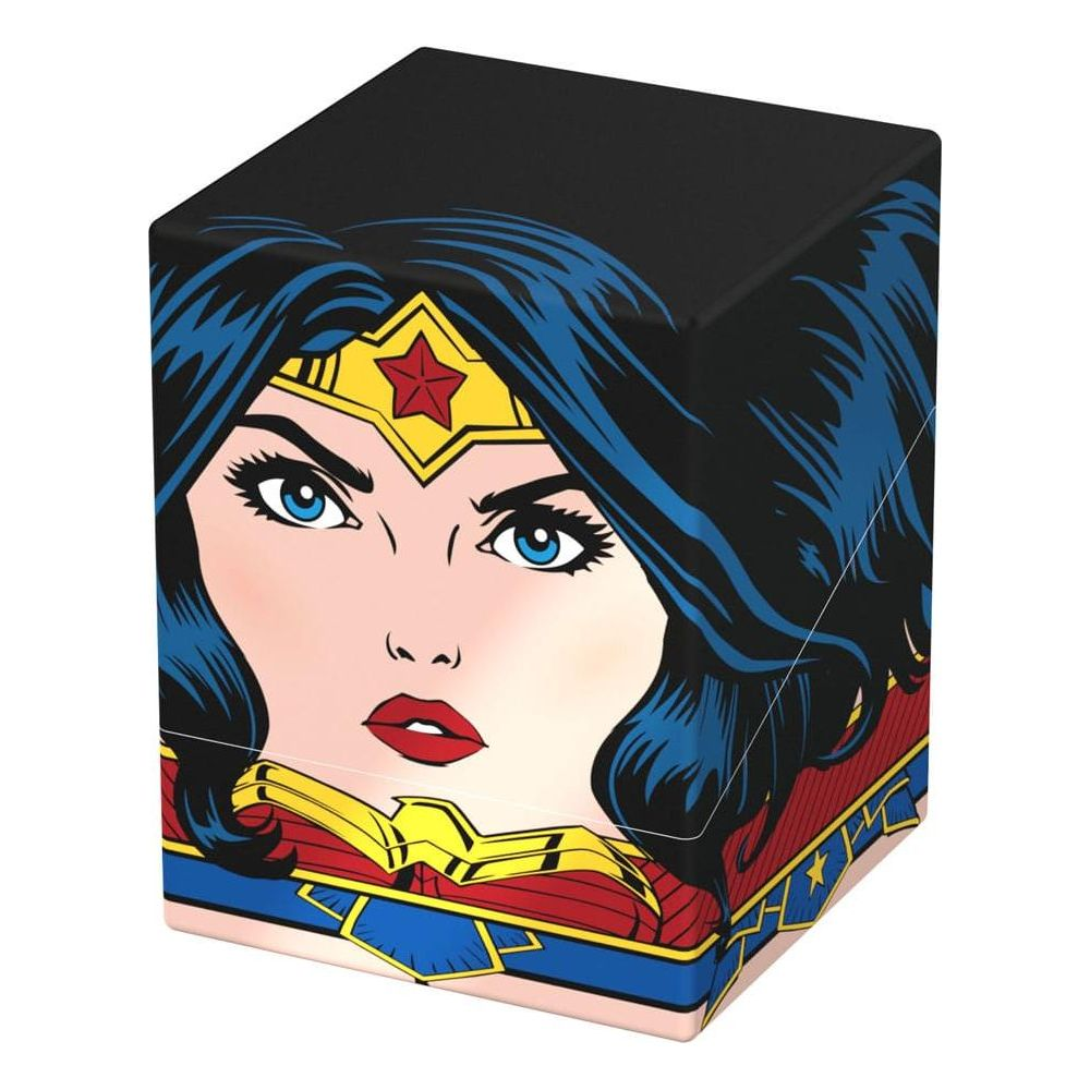 Portrait de Wonder Woman sur un cube noir avec des accents rouges et bleus.