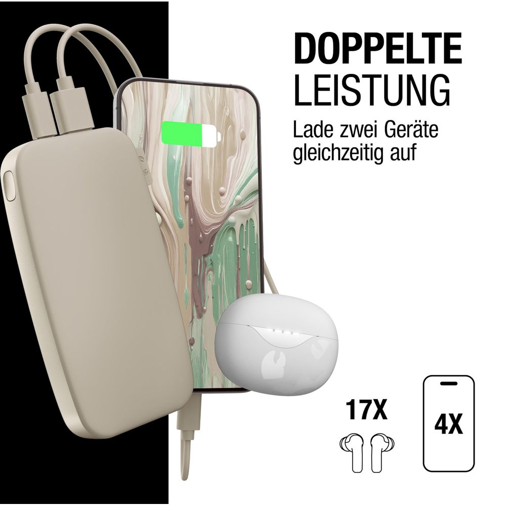 Un power bank carica un telefono e auricolari. Testo: DOPPIA POTENZA.