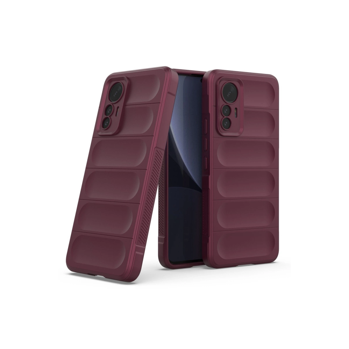 Kan rengi, nervürlü desenli iki telefon kılıfı, biri telefonda.