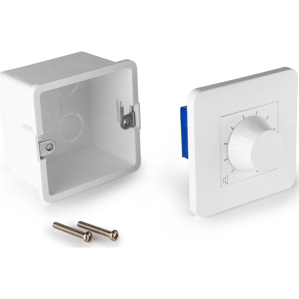 Un interruptor blanco con dial y una caja eléctrica blanca con tornillos.