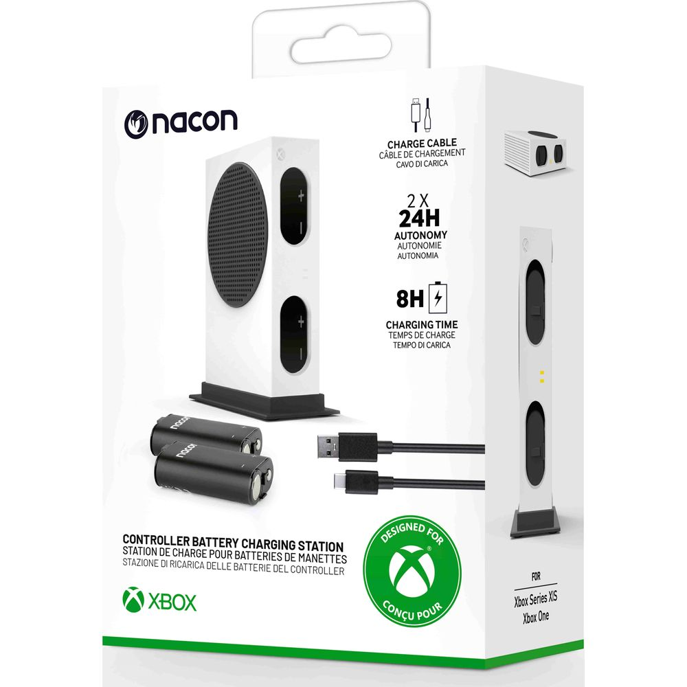 Stazione di ricarica per controller Nacon con due batterie e cavo di ricarica Xbox.