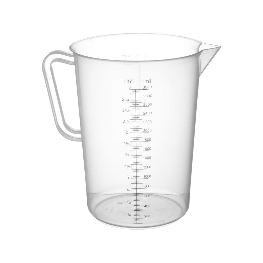 Una brocca graduata trasparente con manico e scale in litri e millilitri.