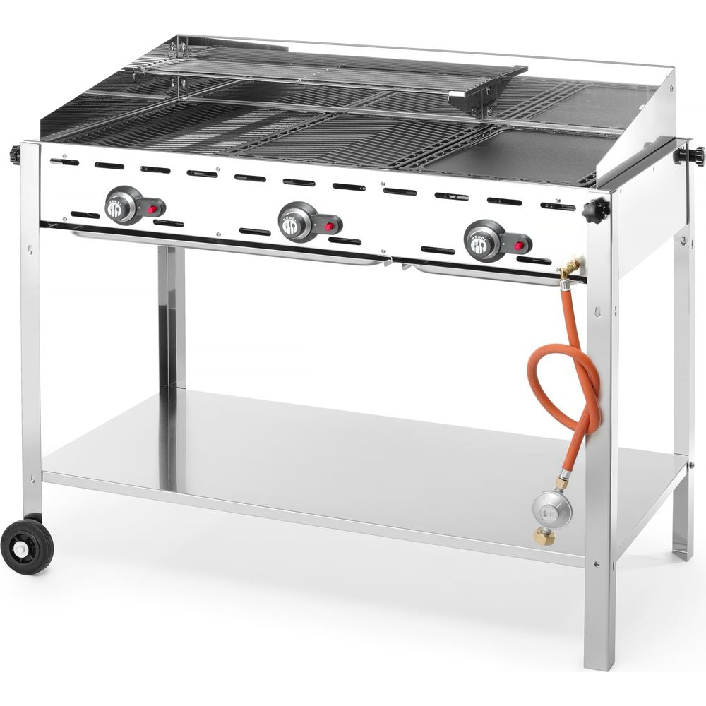 Edelstahl-Gasgrill mit drei Brennern, Rosten und einem unteren Regal.