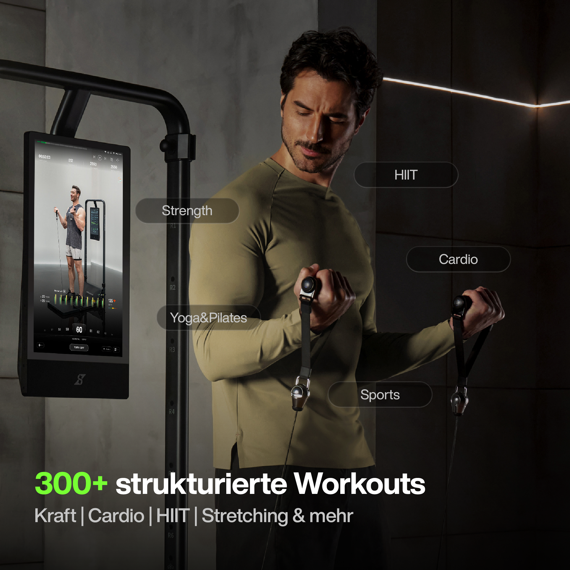Mann trainiert mit Widerstandsbändern vor einem Fitnessgerät mit Workouts.