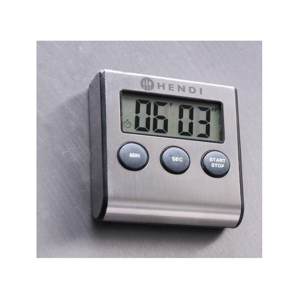 Timer digitale argento mostra 06:03 con pulsanti MIN, SEC, AVVIO/ARRESTO.