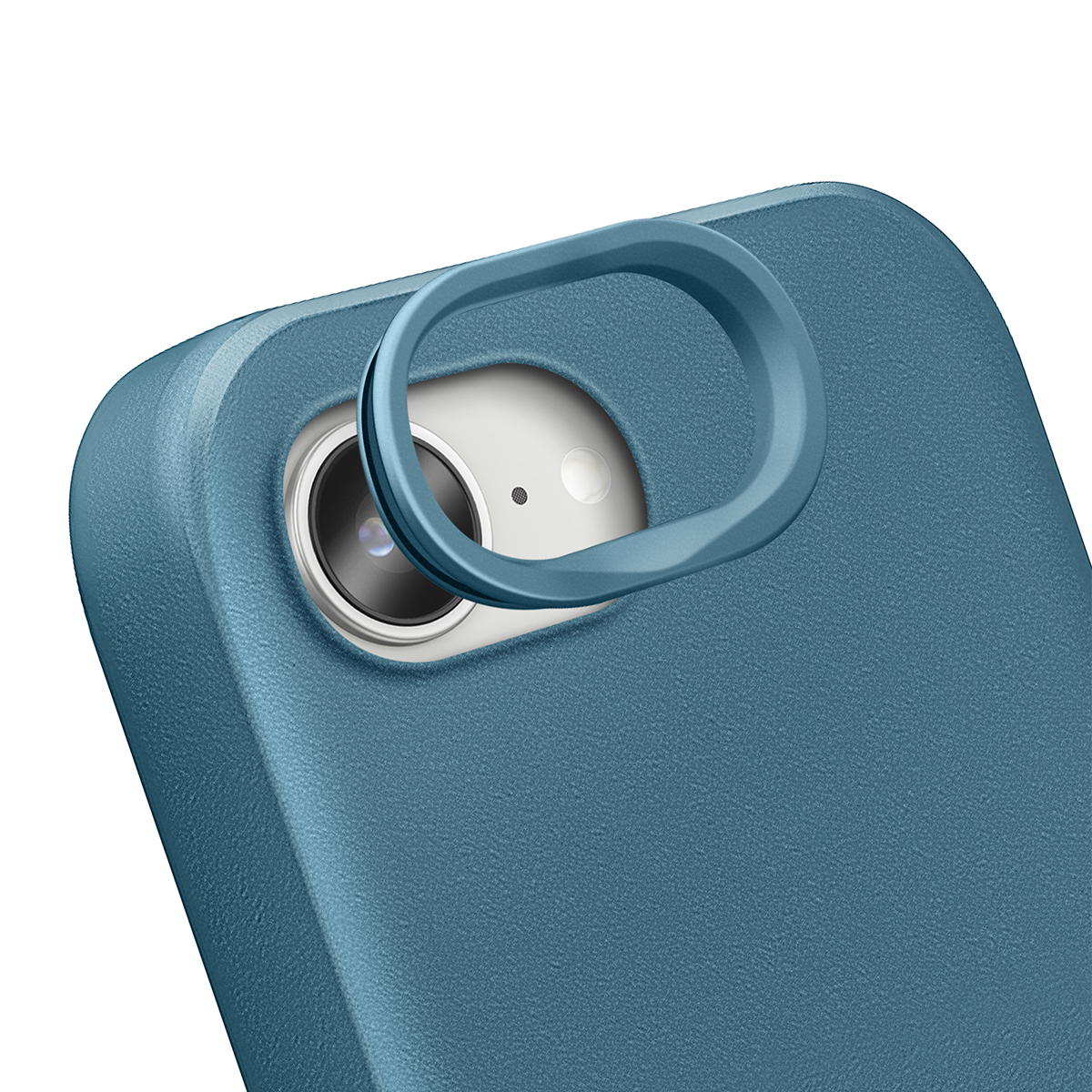 Blauw telefoonhoesje met cameralensring, close-up van de achterkant.