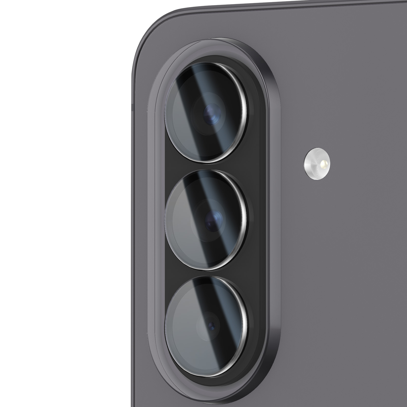 Drie cameralenzen en een flitser op de achterkant van een grijze smartphone.