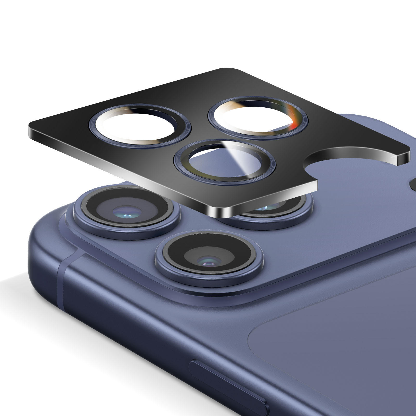 Een zwarte telefooncamera-afdekking ligt op een blauwe telefoon.